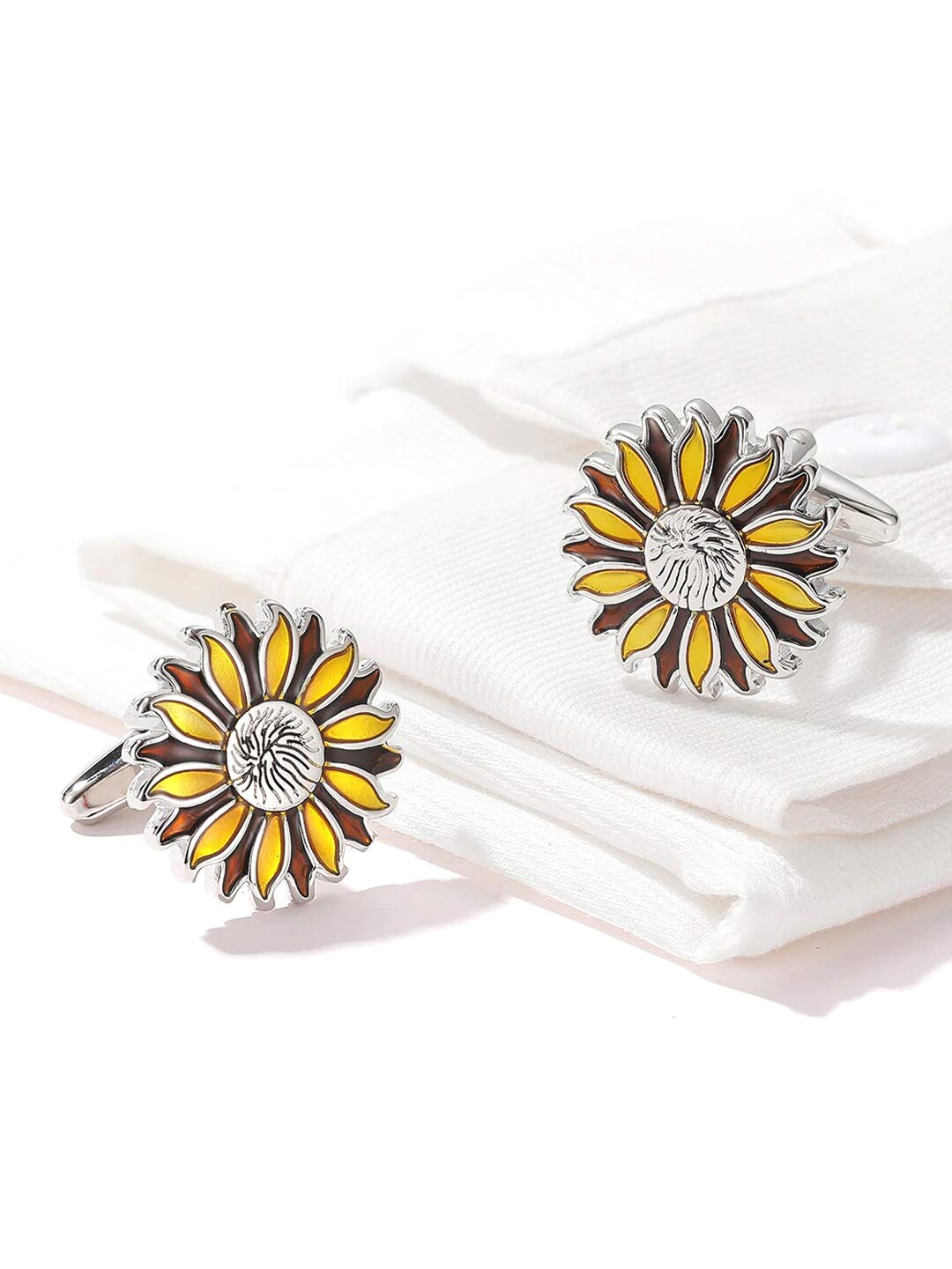 Yellow Chimes Rhodium-Plated Yellow & Brown Sunflower Shaped Stainless Steel Cufflinks
Yellow Chimes Rhodium-Plated Yellow & Brown Sunflower Shaped Stainless Steel Cufflinks