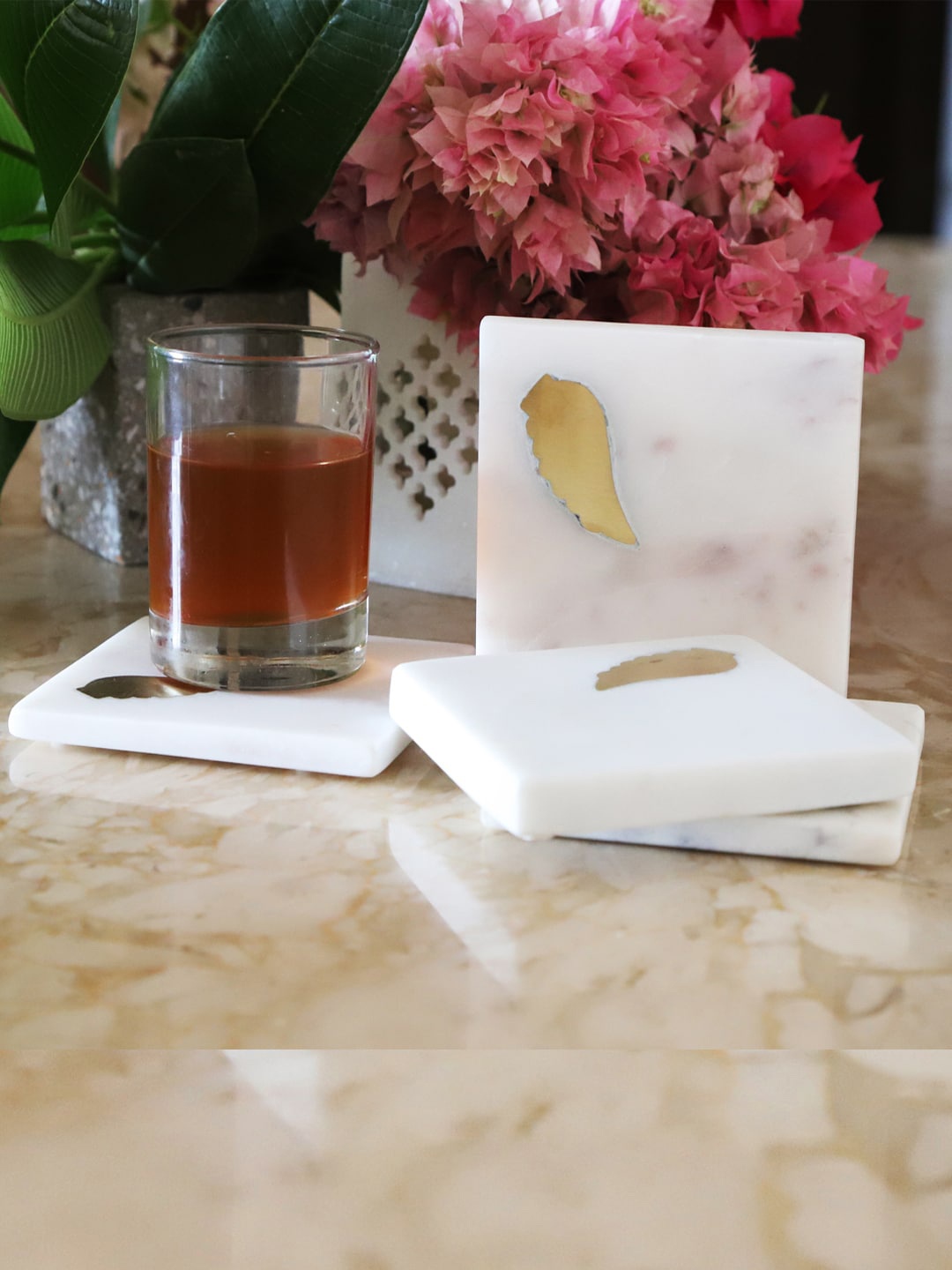 NikkisPride Set Of 4 White & Gold-Toned Solid Handmade Square Coasters With Brass Inlay
NikkisPride Set Of 4 White & Gold-Toned Solid Handmade Square Coasters With Brass Inlay