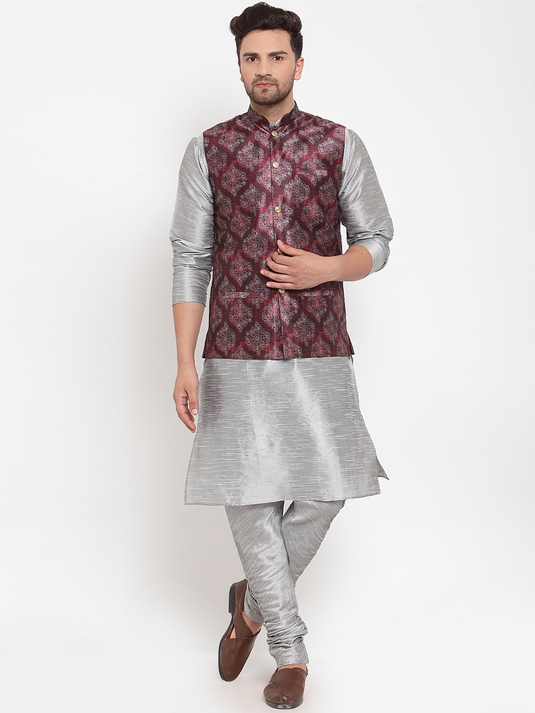 GRACIT Men Silver & Maroon Self Design Kurta with Pyjamas & Nehru Jacket