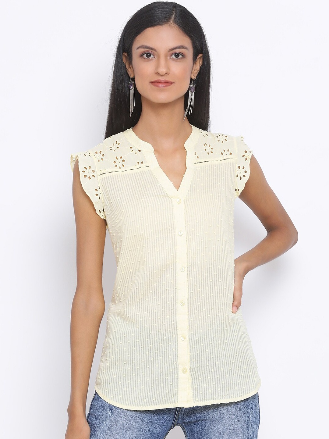 Oxolloxo Women Yellow Regular Fit Checked Casual Shirt