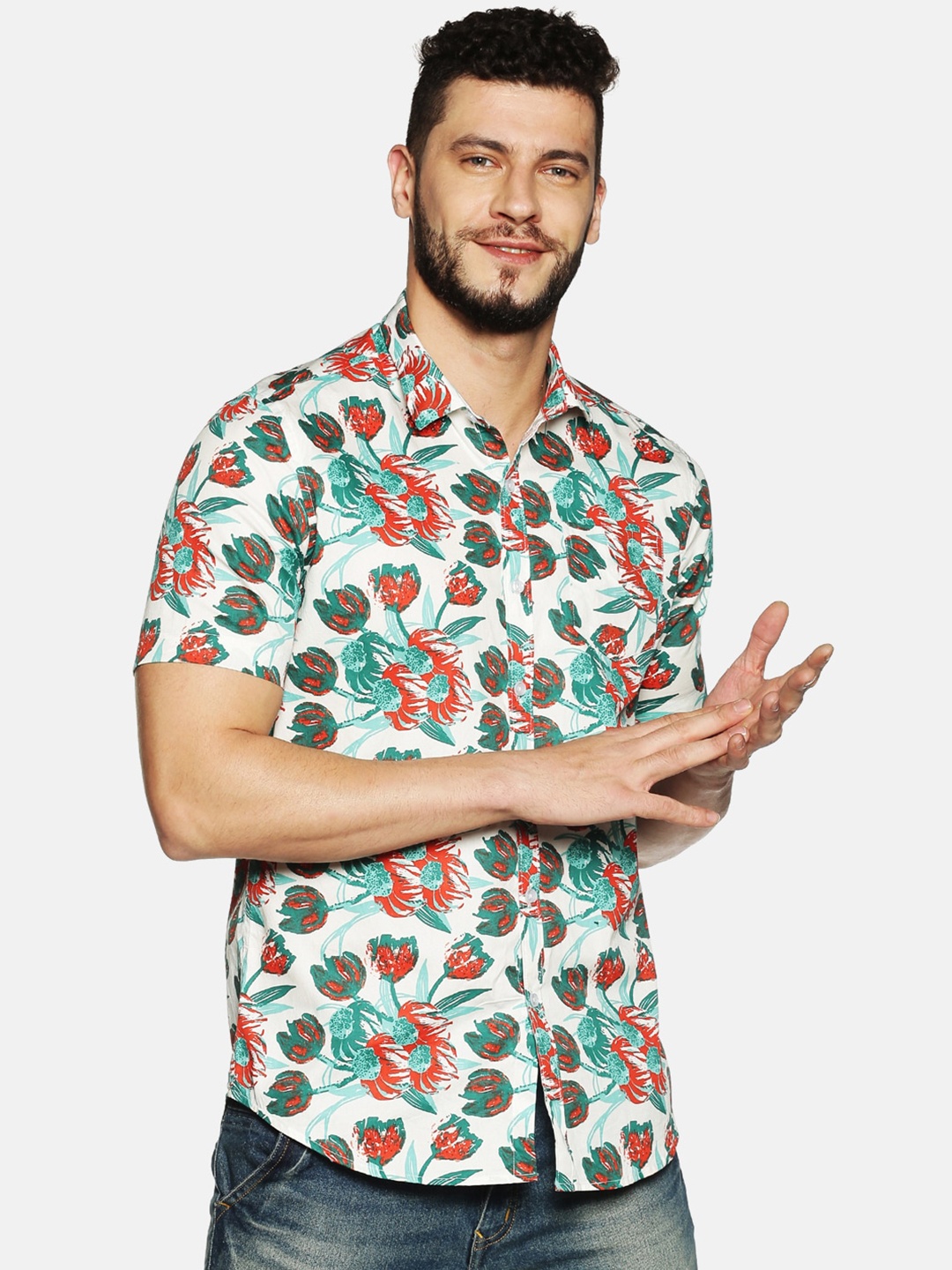 Tusok Men Green & Off-White Regular Fit Printed Casual Shirt