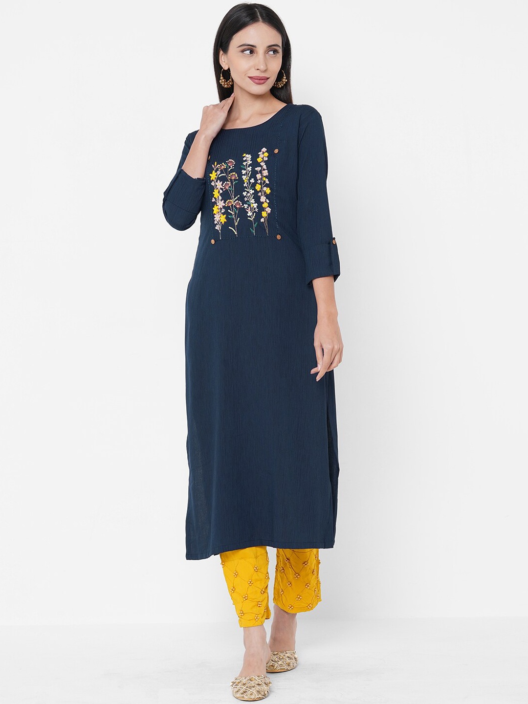 Fashor women blue floral embroidered kurta