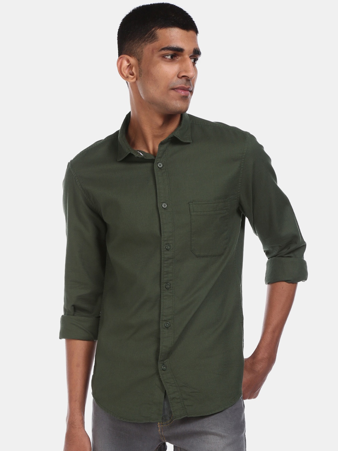 Cherokee Men Olive Green Regular Fit Solid Casual Cotton Shirt