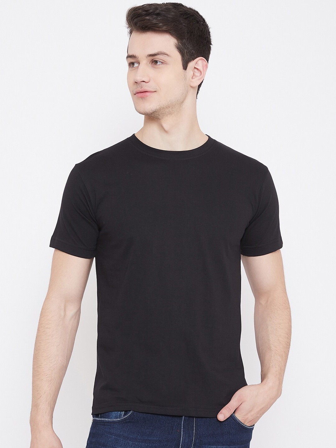 Camey Men Black Solid Round Neck T-shirt