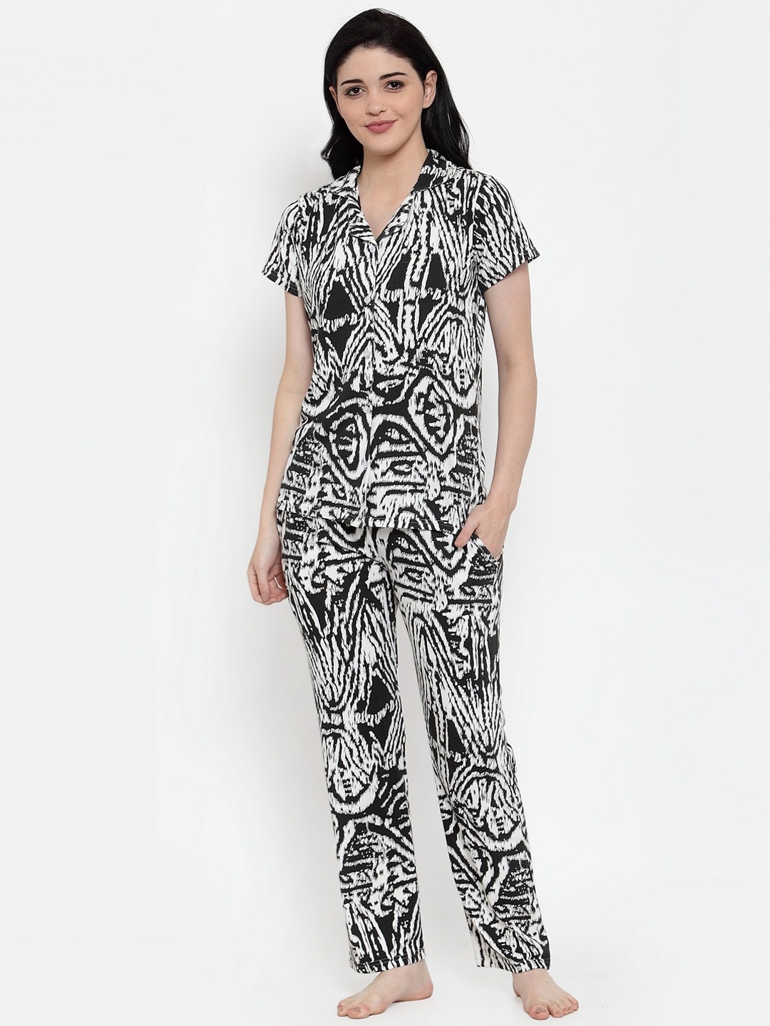 Claura Women Black & White Printed Night Suit