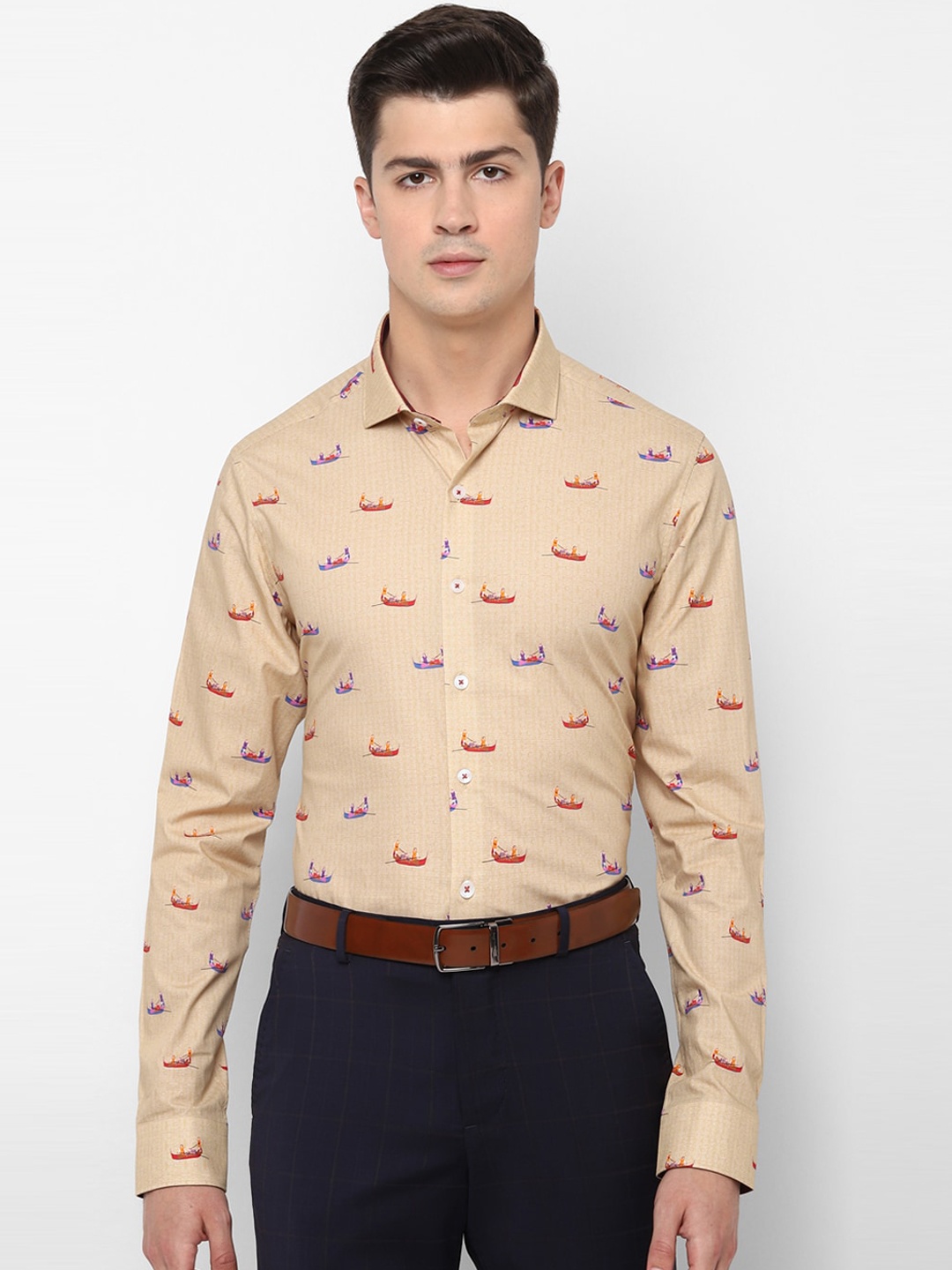 SIMON CARTER LONDON Men Beige Slim Fit Printed Casual Shirt