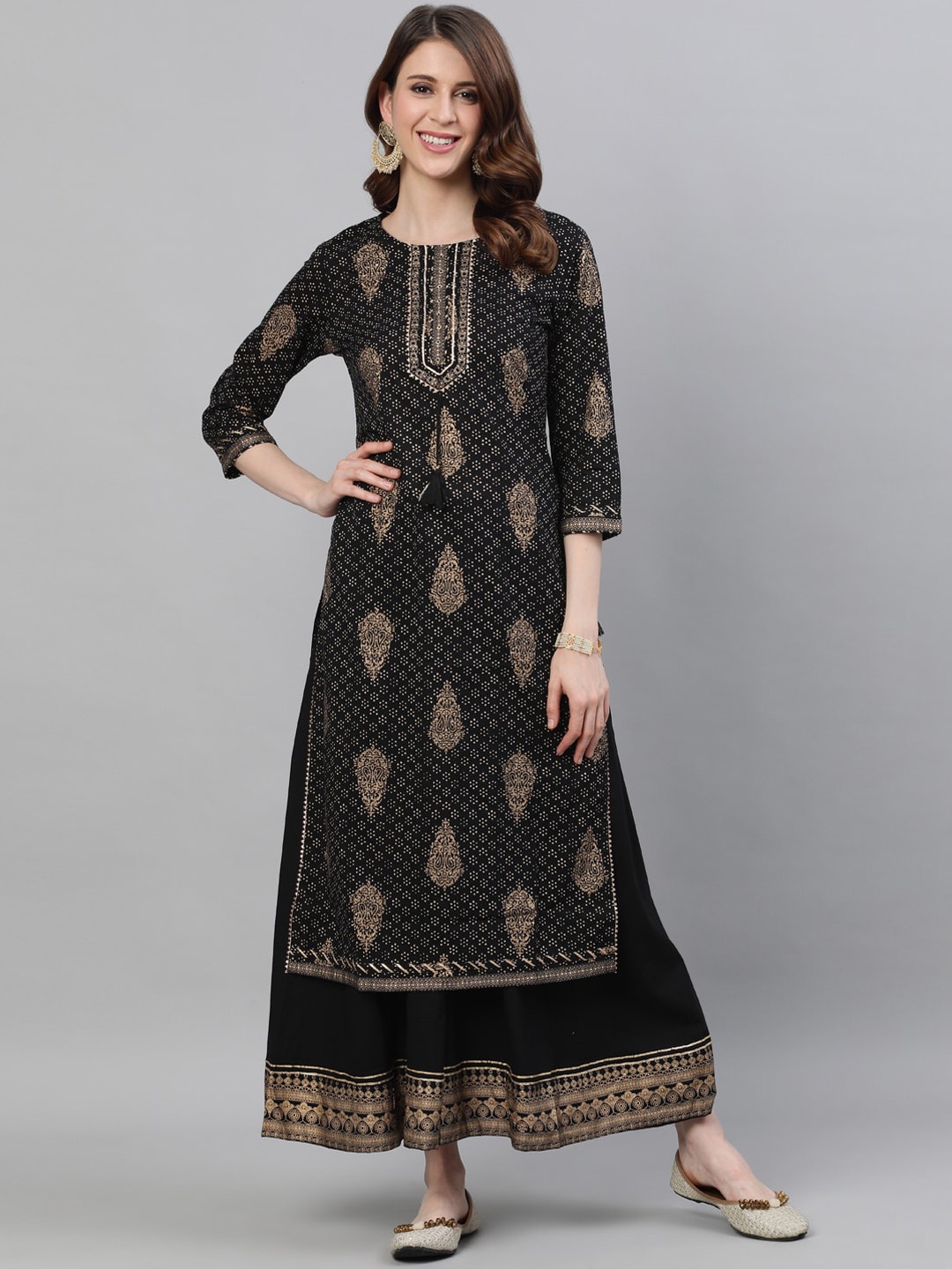 Ishin Women Black & Golden Ethnic Motifs Foil Printed Pure Cotton Kurta with Palazzos
Ishin Women Black & Golden Ethnic Motifs Foil Printed Pure Cotton Kurta with Palazzos