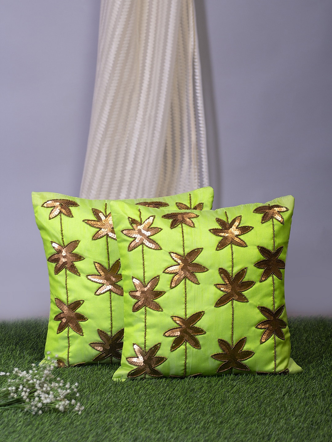 Alina decor Green Set of 2 Ethnic Motifs Square Cushion Covers
Alina decor Green Set of 2 Ethnic Motifs Square Cushion Covers