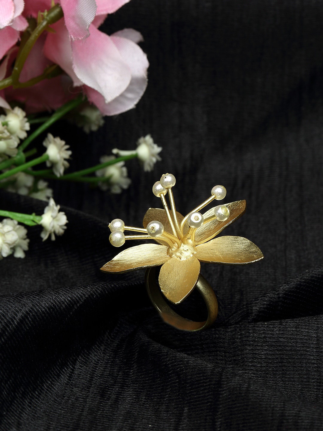 Moedbuille Floral Design Pearls Studded Antique Gold Plated Handcrafted Temple Finger Ring
Moedbuille Floral Design Pearls Studded Antique Gold Plated Handcrafted Temple Finger Ring