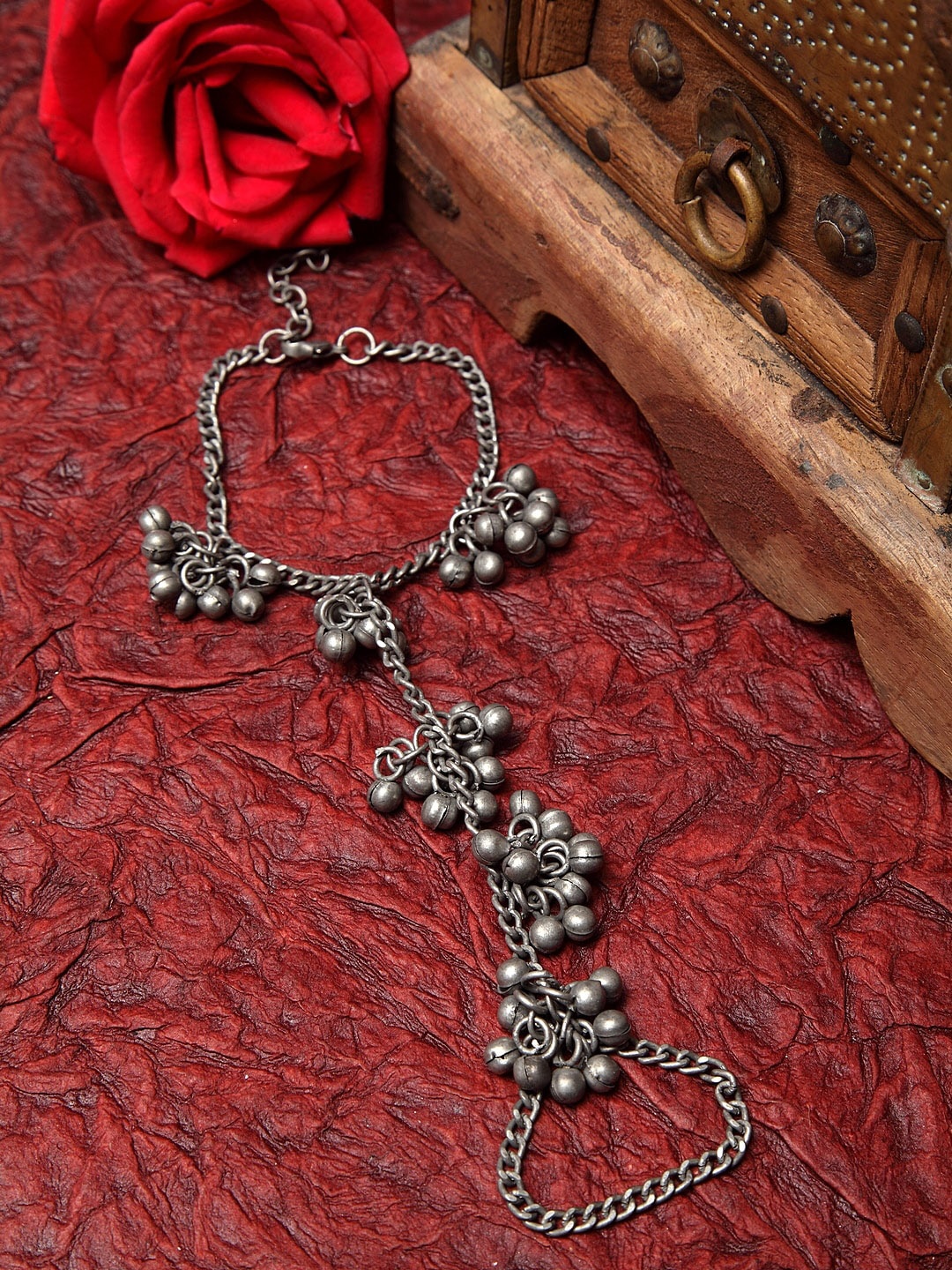 Moedbuille Ghungroo Studded Oxidised Silver Plated Handcrafted Ring and Charm Bracelet
Moedbuille Ghungroo Studded Oxidised Silver Plated Handcrafted Ring and Charm Bracelet