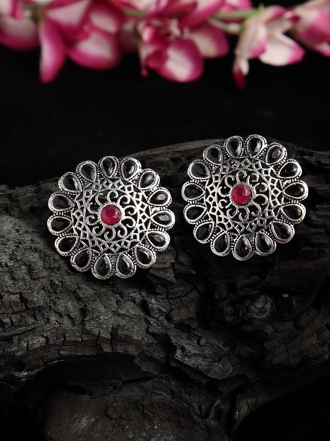 Moedbuille Black and Pink Stone Studded Filigree Work Oxidised Silver Plated Handcrafted Studs
Moedbuille Black and Pink Stone Studded Filigree Work Oxidised Silver Plated Handcrafted Studs