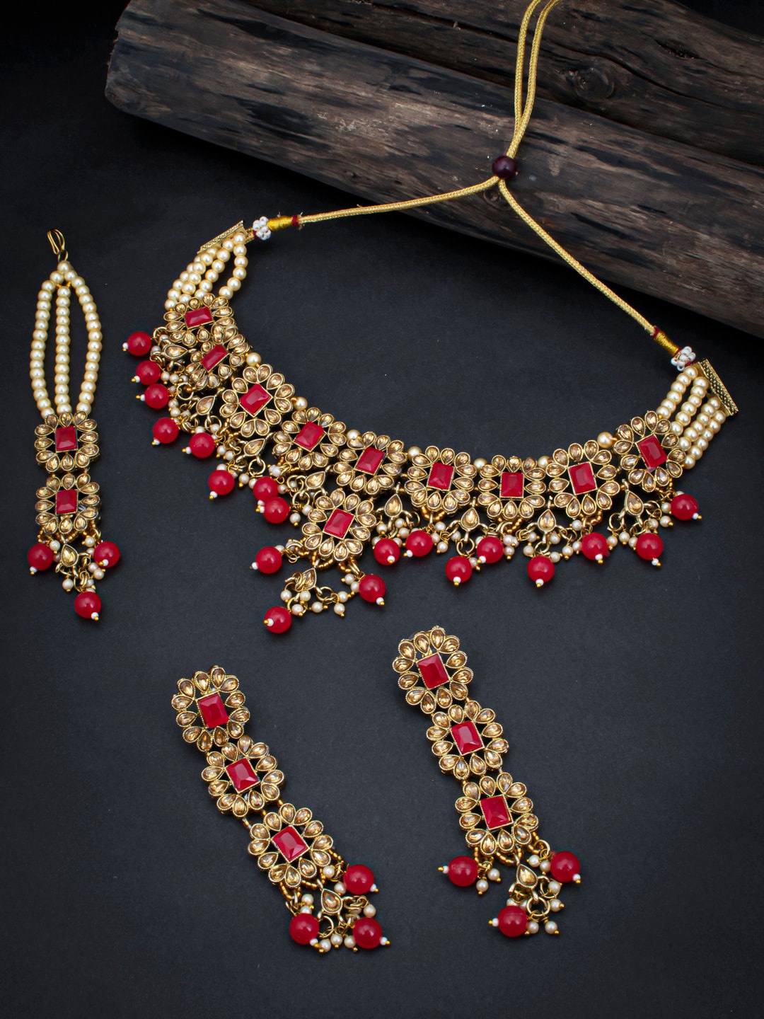 Sukkhi LCT Gold Plated Red & White Stone Studded & Pearl Beaded Sustainable Jewellery Set
Sukkhi LCT Gold Plated Red & White Stone Studded & Pearl Beaded Sustainable Jewellery Set