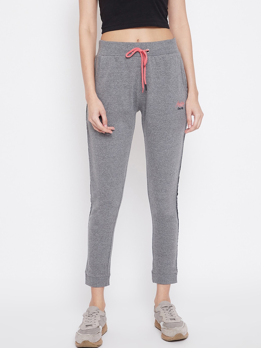 Austin wood Women Grey Solid Slim-Fit Joggers