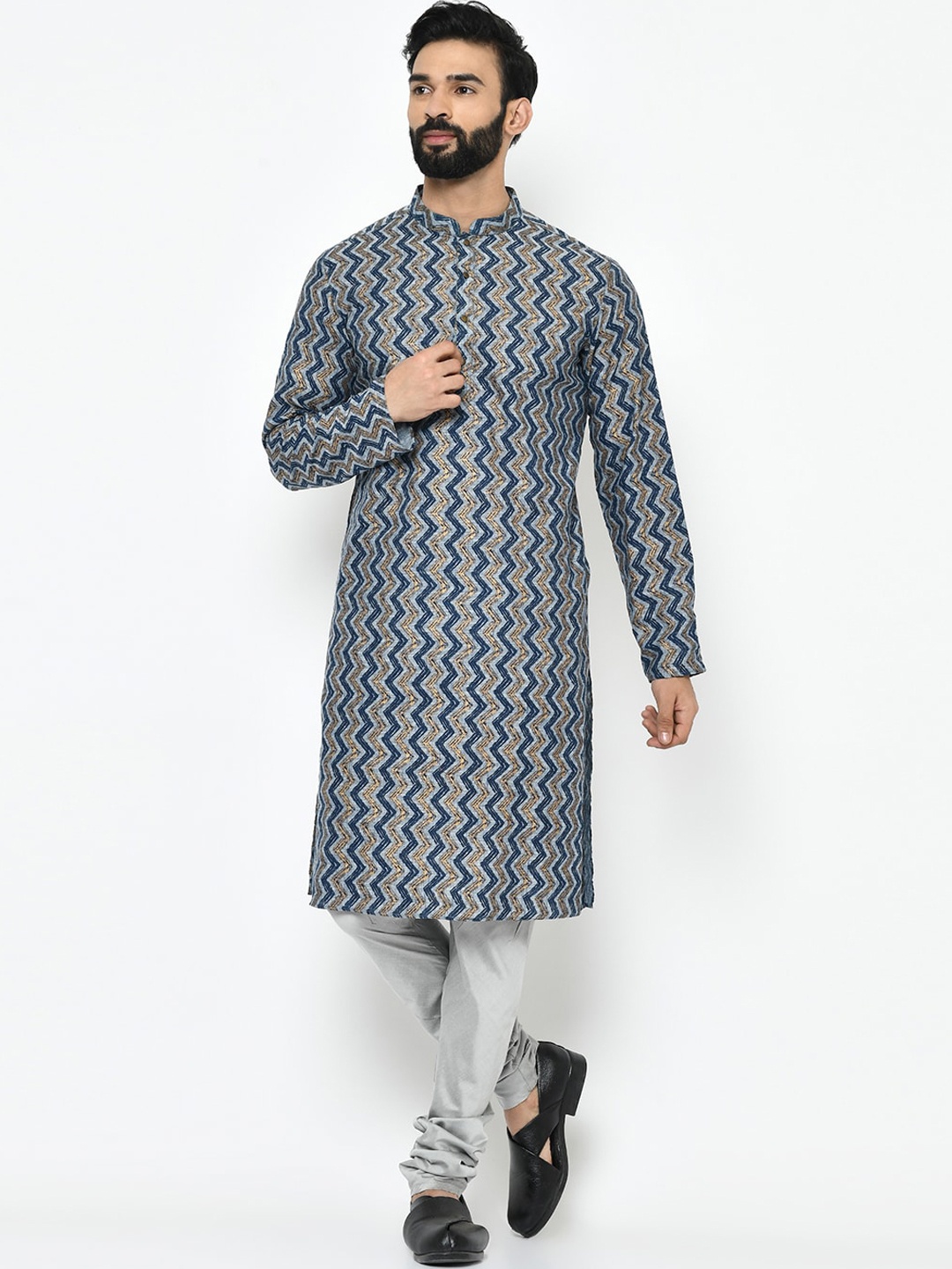 Kisah Men Blue & Grey Chevron Printed Kurta