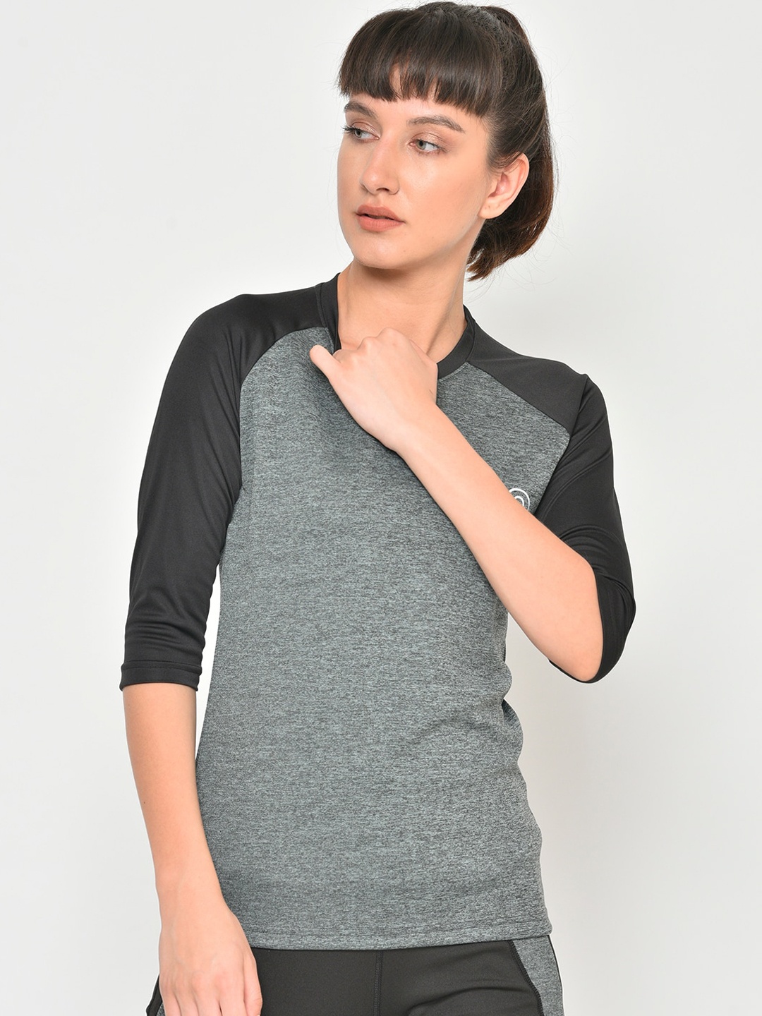 CHKOKKO Women Grey Melange Colourblocked Round Neck T-shirt