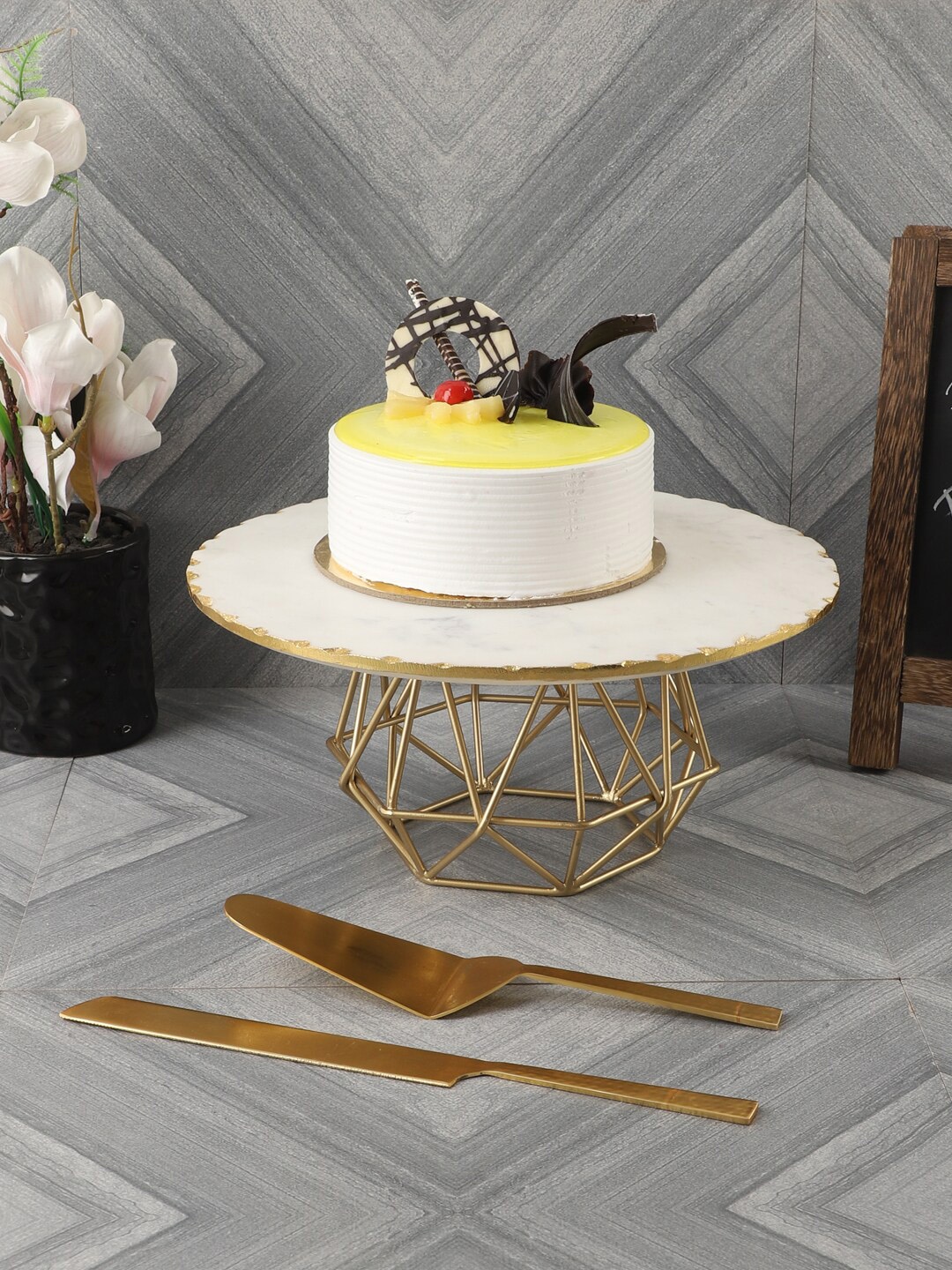 NikkisPride White & Gold-Toned Marble Cake Stand With Cutlery