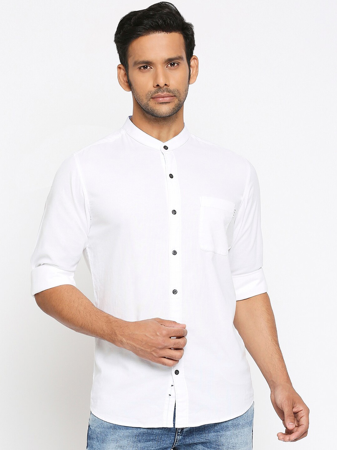Mufti Men White Slim Fit Solid Casual Shirt