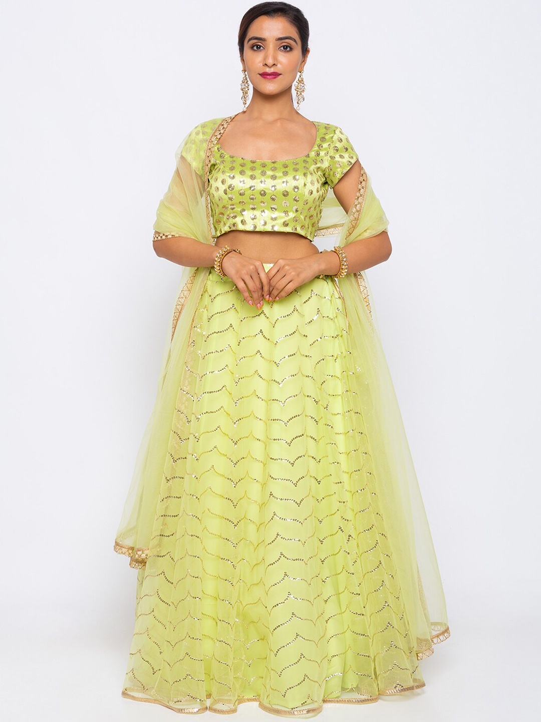 6Y COLLECTIVE Lime Green & Gold-Toned Embellished Semi-Stitched Lehenga & Unstitched Blouse with Dupatta
6Y COLLECTIVE Lime Green & Gold-Toned Embellished Semi-Stitched Lehenga & Unstitched Blouse with Dupatta