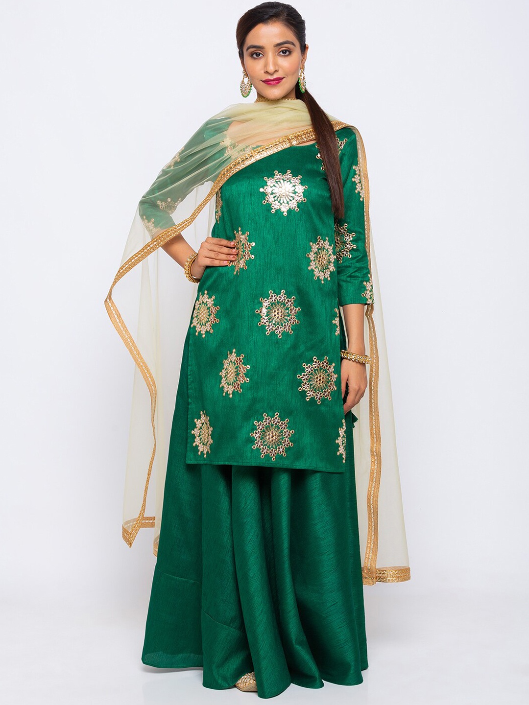 6Y COLLECTIVE Women Green Self Design Kurti with Skirt & Dupatta