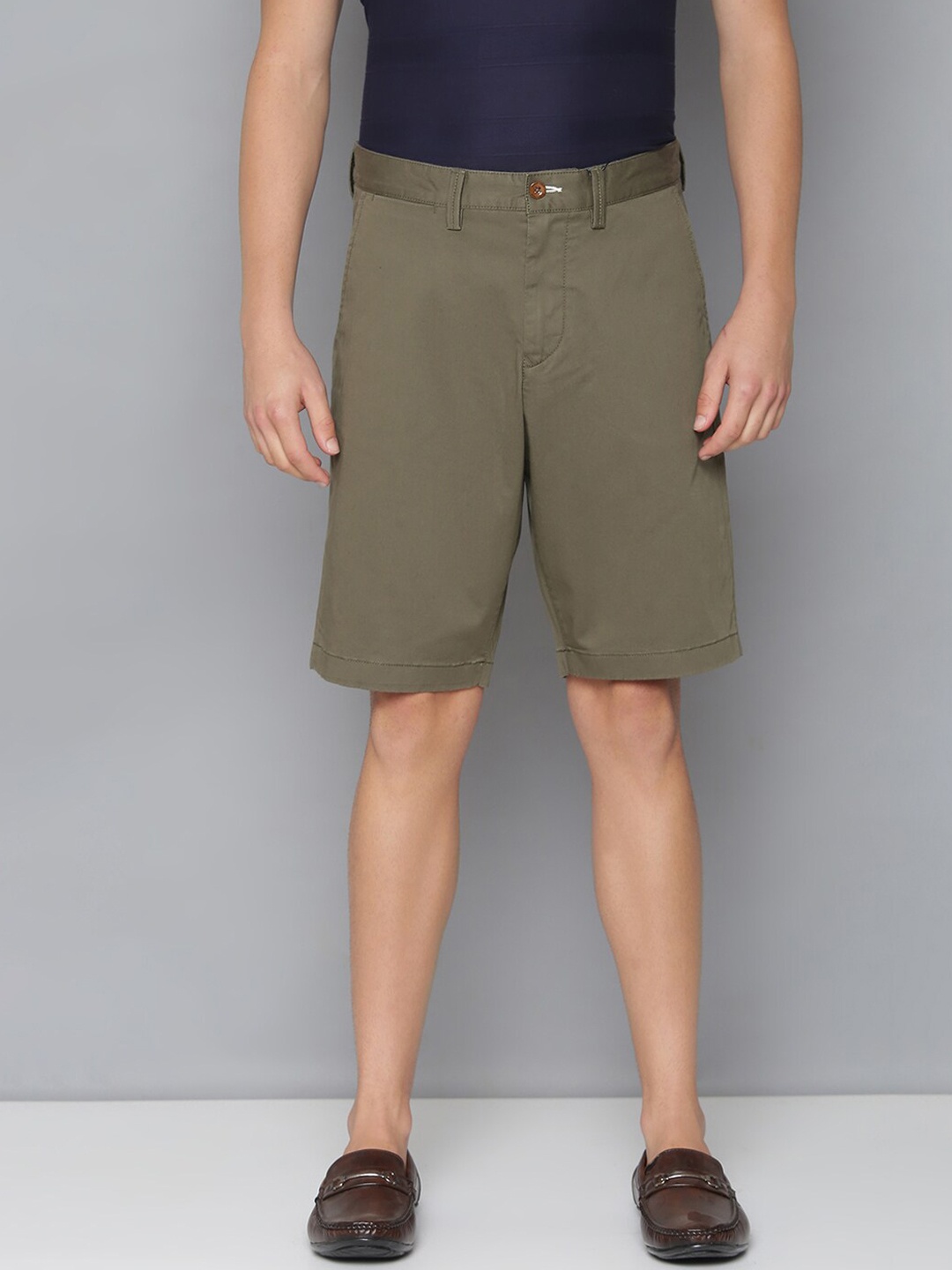 GANT Men Olive Green Solid Regular Fit Shorts
