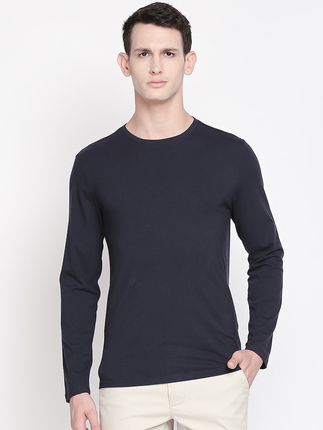 RICHARD PARKER by Pantaloons Men Navy Blue Solid Round Neck T-shirt