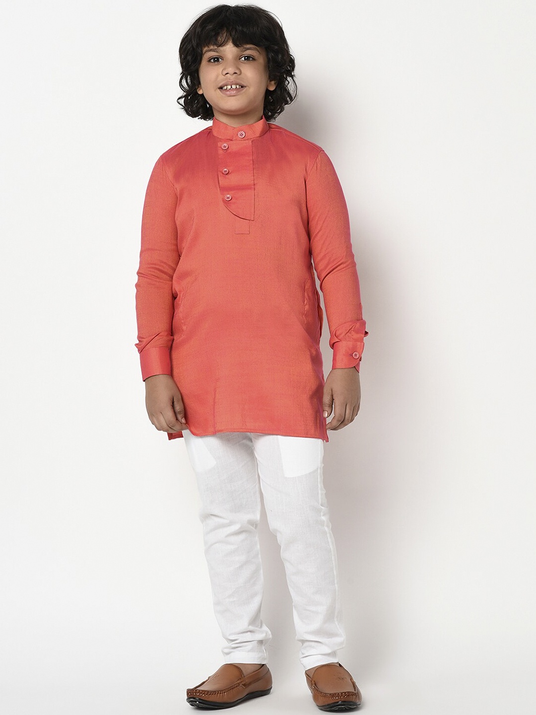 DEYANN Boys Peach-Coloured & White Solid Kurta with Trousers