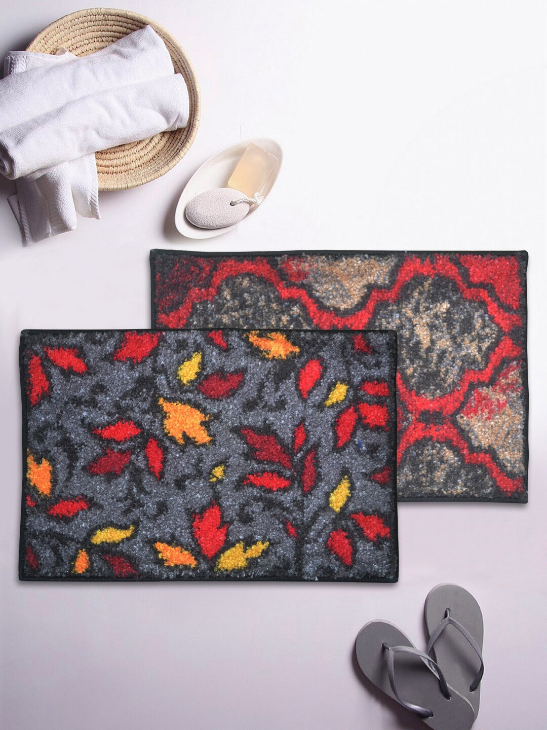 BIANCA Set of 2 Printed Anti-Skid Rectangular Bath Rugs, Red