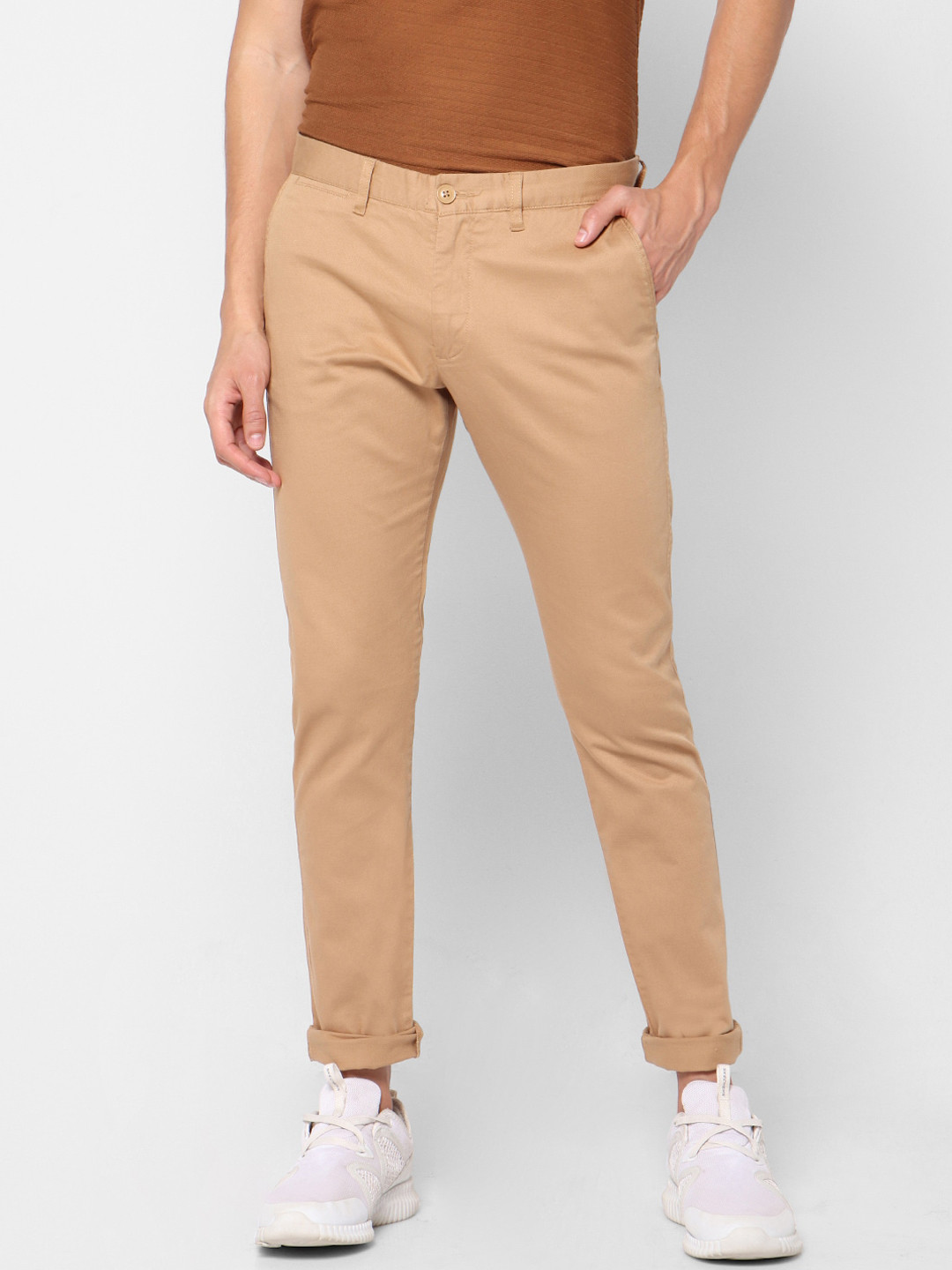 Celio Men Beige Slim Fit Solid Chinos
Celio Men Beige Slim Fit Solid Chinos
