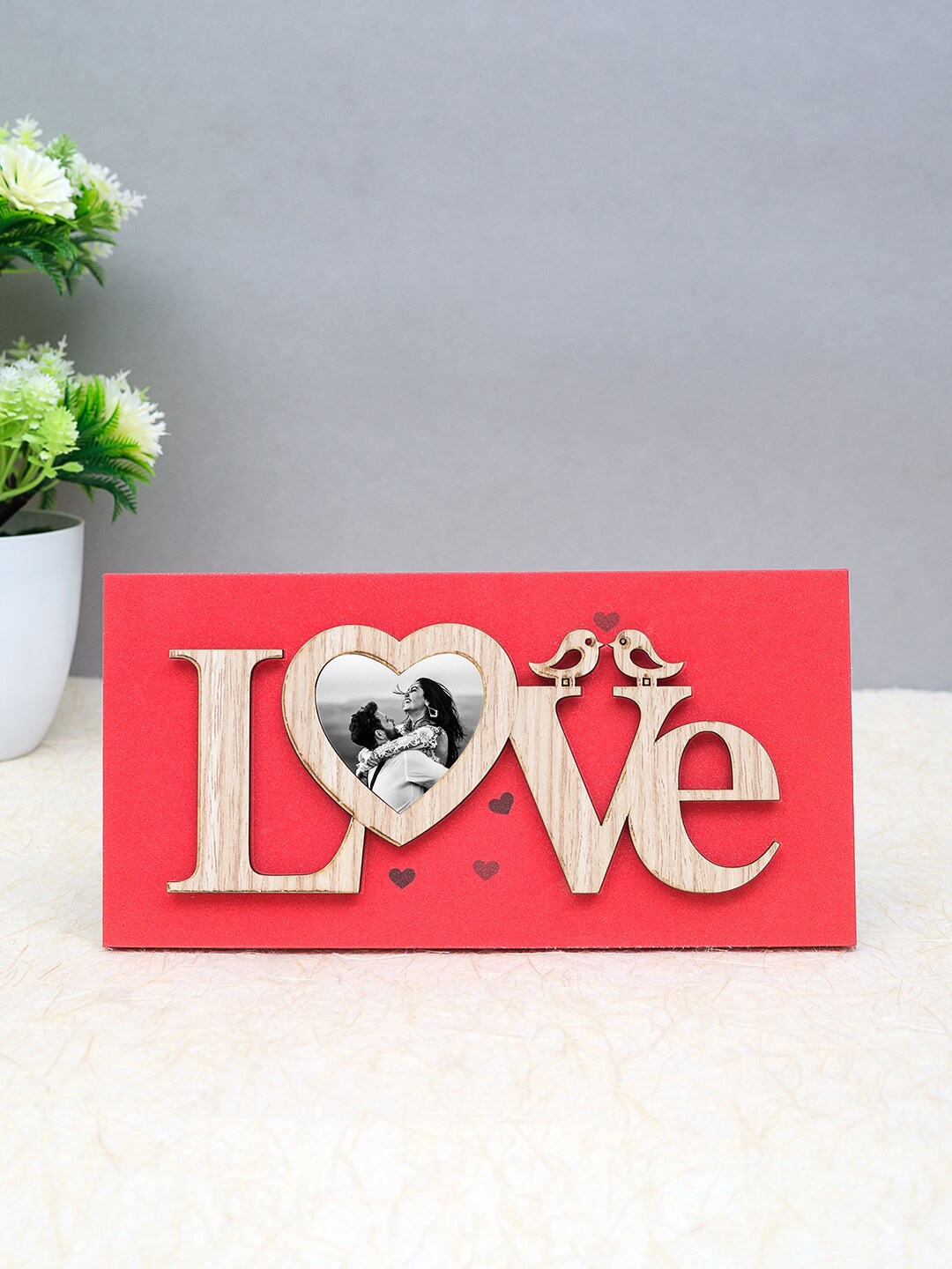 Golden Peacock Red & Beige Love-Shaped Wooden Table-Top Photo Frame