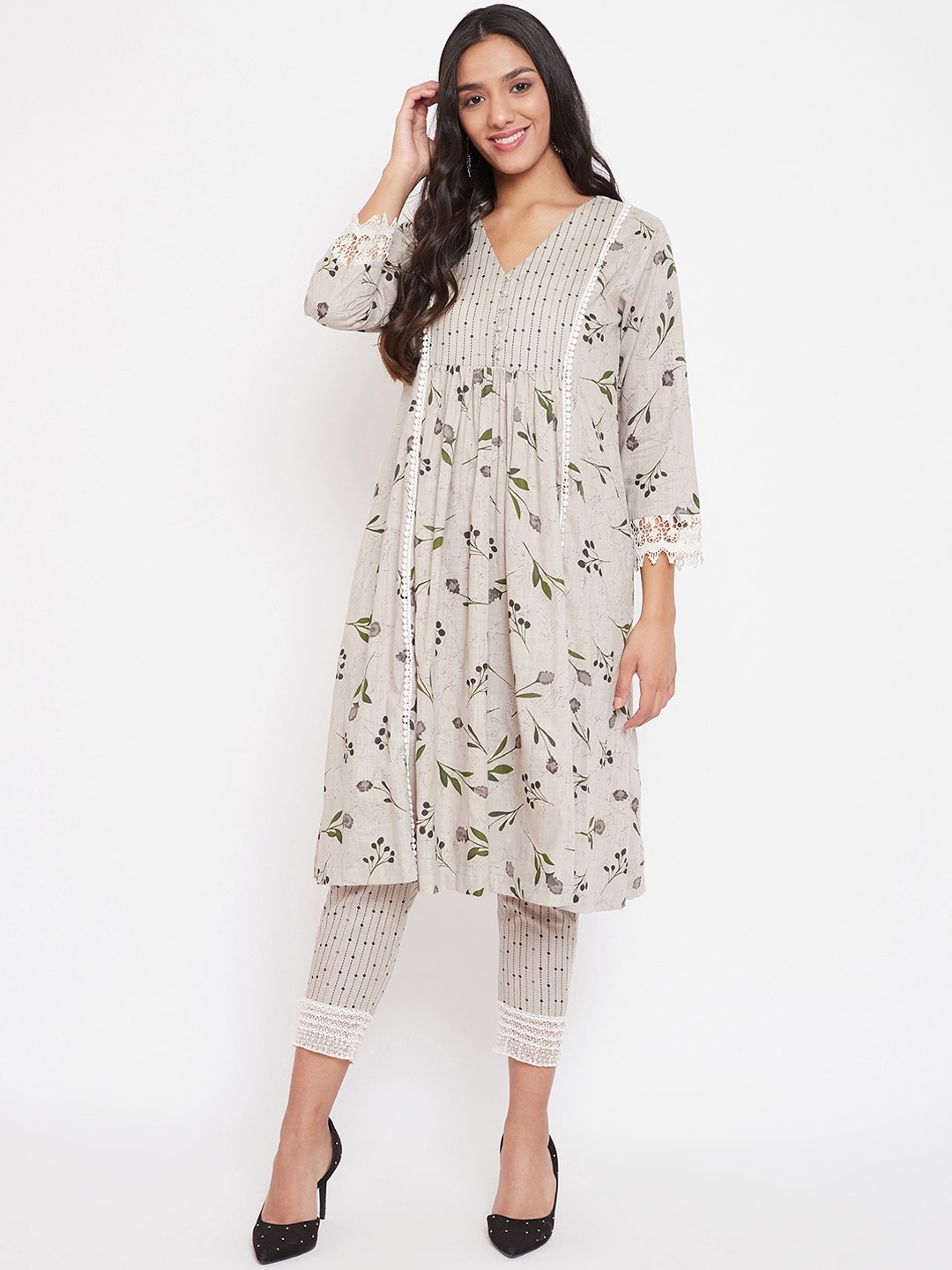 The Kaftan Company Women Grey Floral Printed Pleated Pure Cotton Kurta with Trousers
The Kaftan Company Women Grey Floral Printed Pleated Pure Cotton Kurta with Trousers
