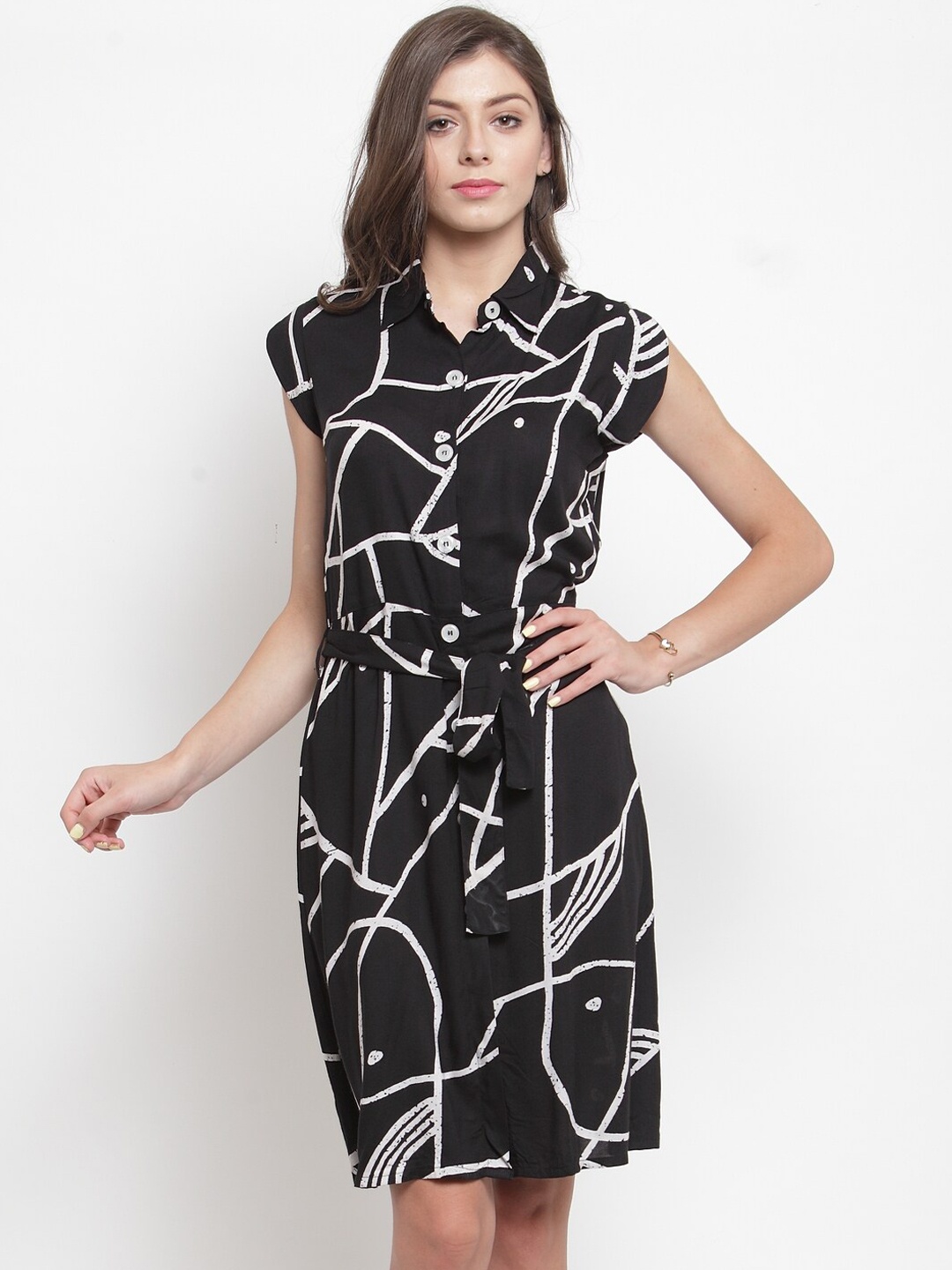 Purple State Women Black & White Abstract Print Shirt Dress with Belt