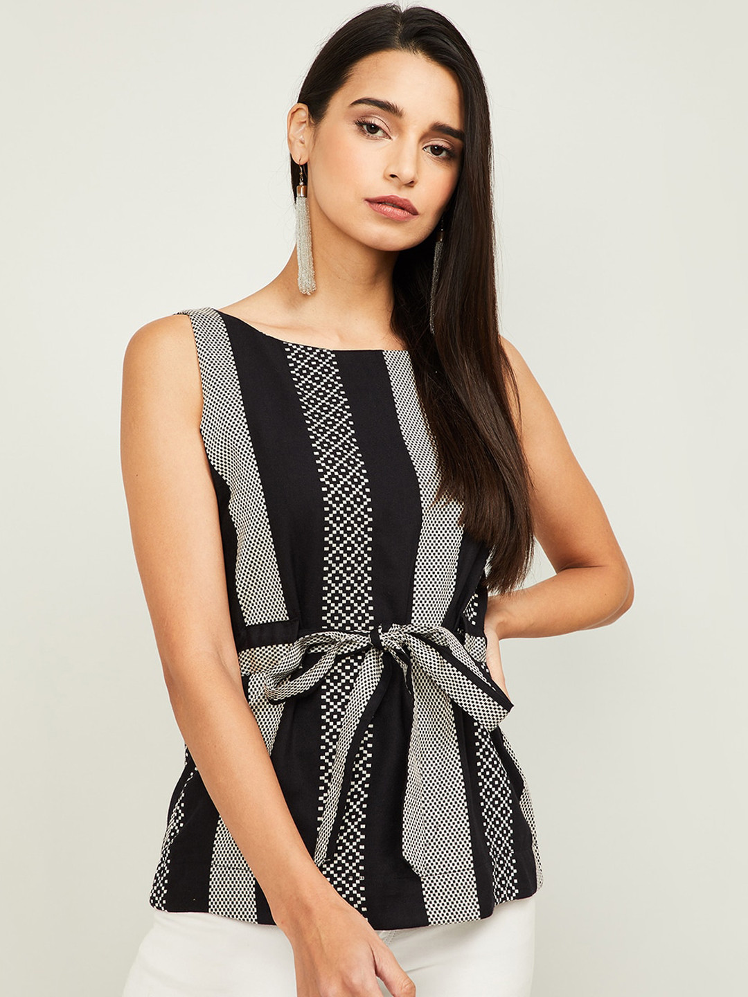 CODE by Lifestyle Black & White Striped Cinched Waist Top 
CODE by Lifestyle Black & White Striped Cinched Waist Top