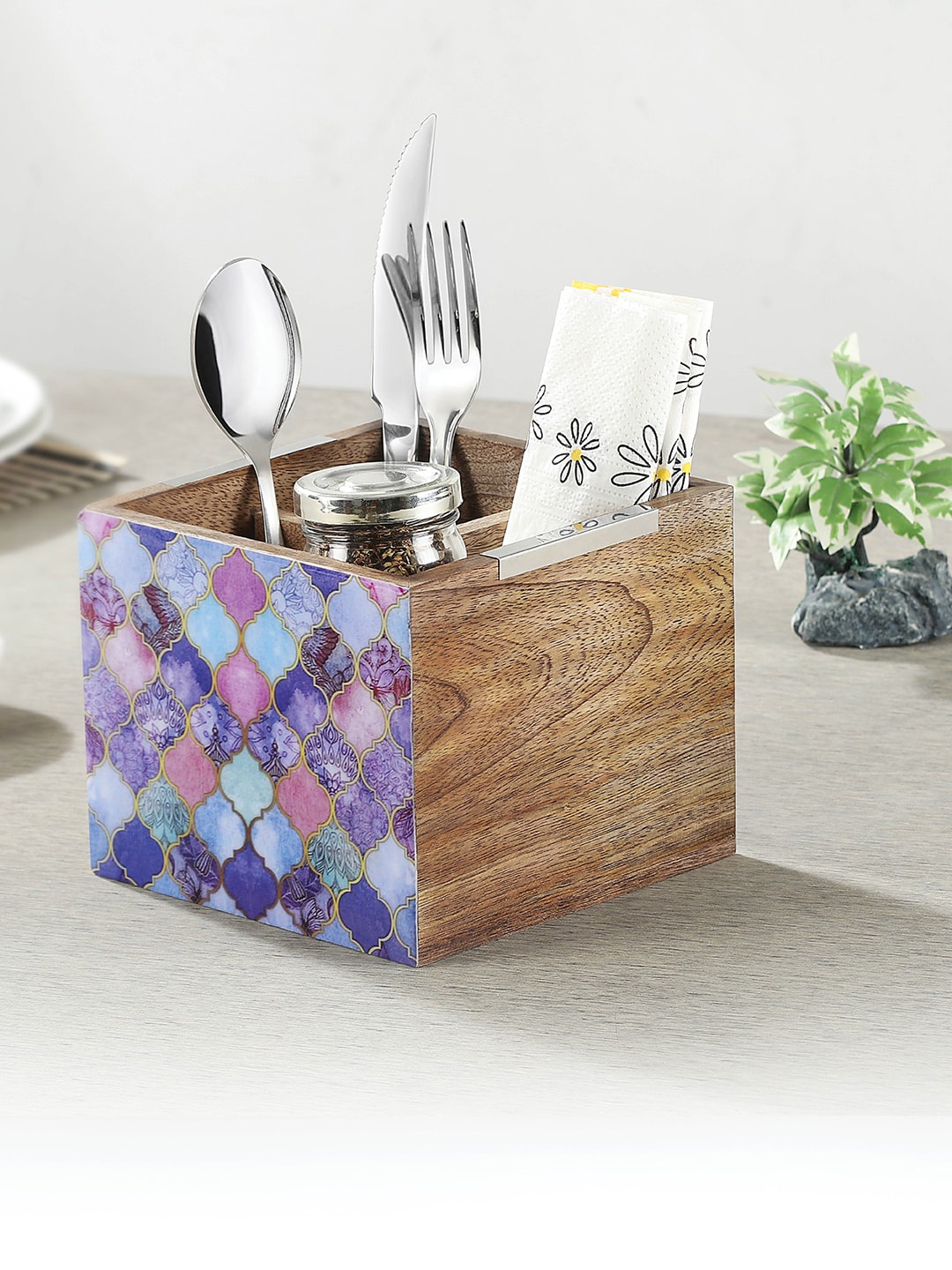 WOODSMYTHS Brown & Purple Exotic Moroccan Decal Printed 4 Compartments Handcrafted Cutlery Holder
WOODSMYTHS Brown & Purple Exotic Moroccan Decal Printed 4 Compartments Handcrafted Cutlery Holder