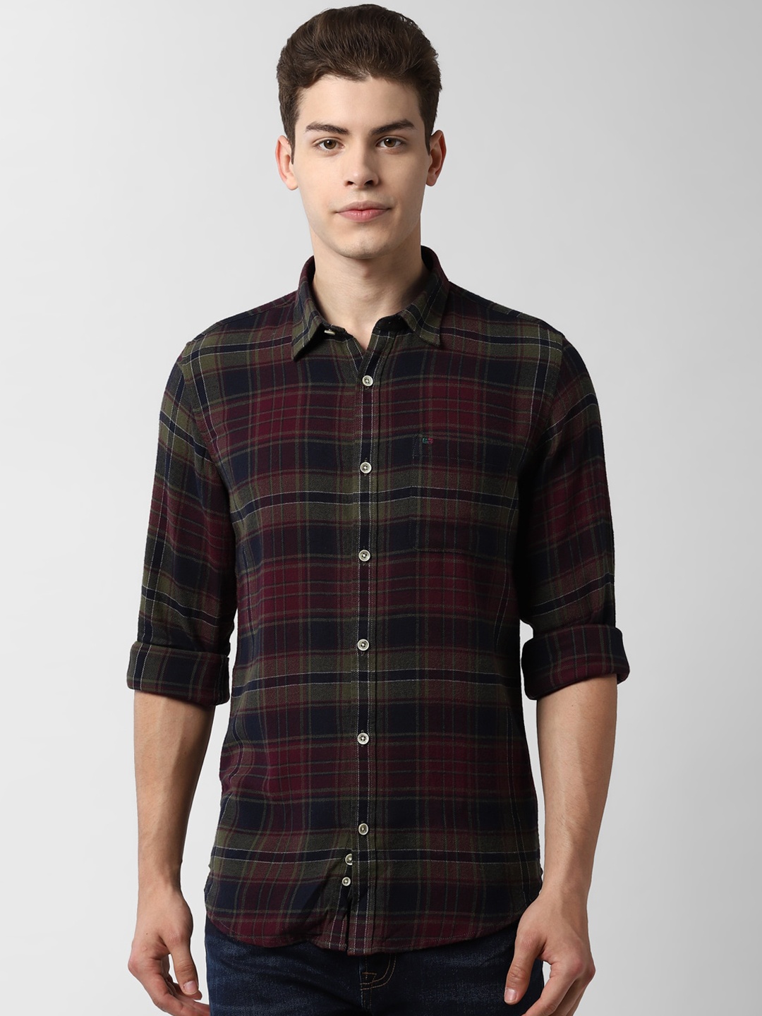 Peter England Casuals Men Navy Blue & Maroon Slim Fit Checked Pure Cotton Casual Shirt
Peter England Casuals Men Navy Blue & Maroon Slim Fit Checked Pure Cotton Casual Shirt
