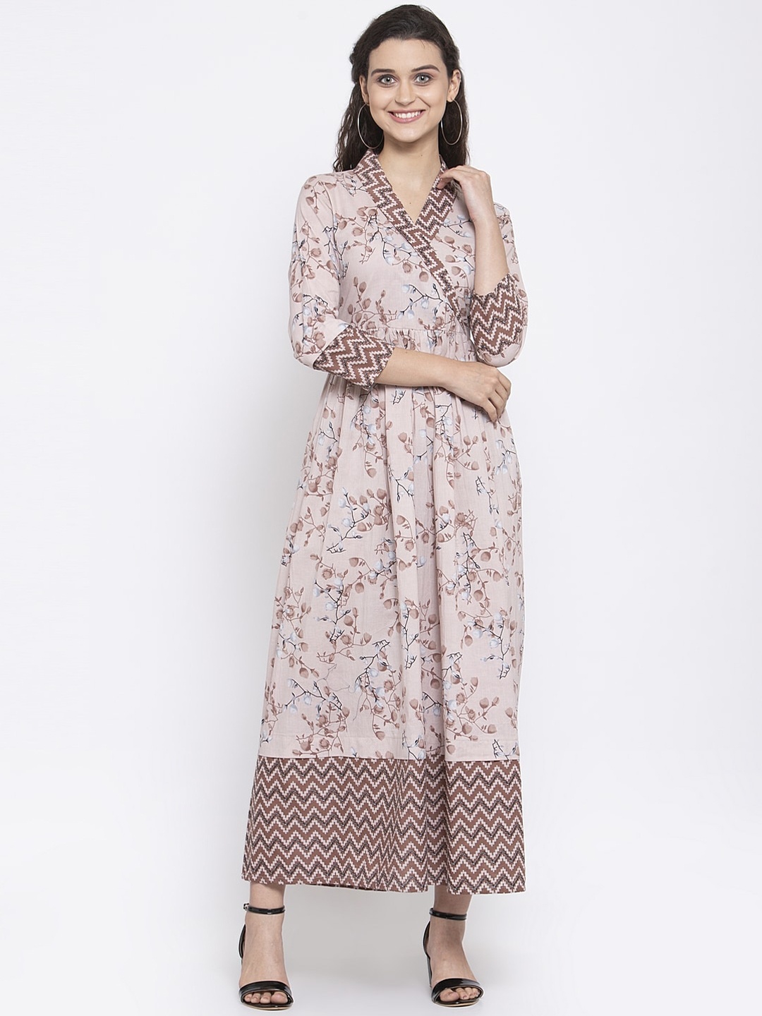 Indibelle Women Peach-Coloured & Brown Floral Printed Shawl Neck Floral Angrakha Kurta
Indibelle Women Peach-Coloured & Brown Floral Printed Shawl Neck Floral Angrakha Kurta