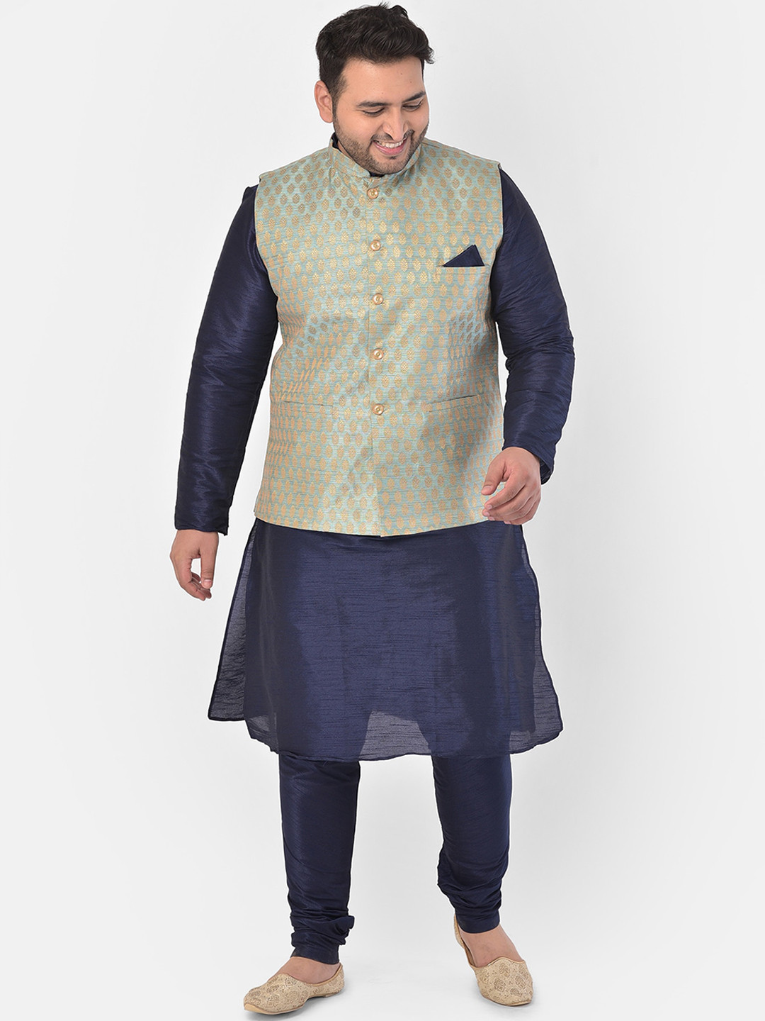 DEYANN PLUS Men Blue & Green Solid Kurta with Pyjamas
DEYANN PLUS Men Blue & Green Solid Kurta with Pyjamas