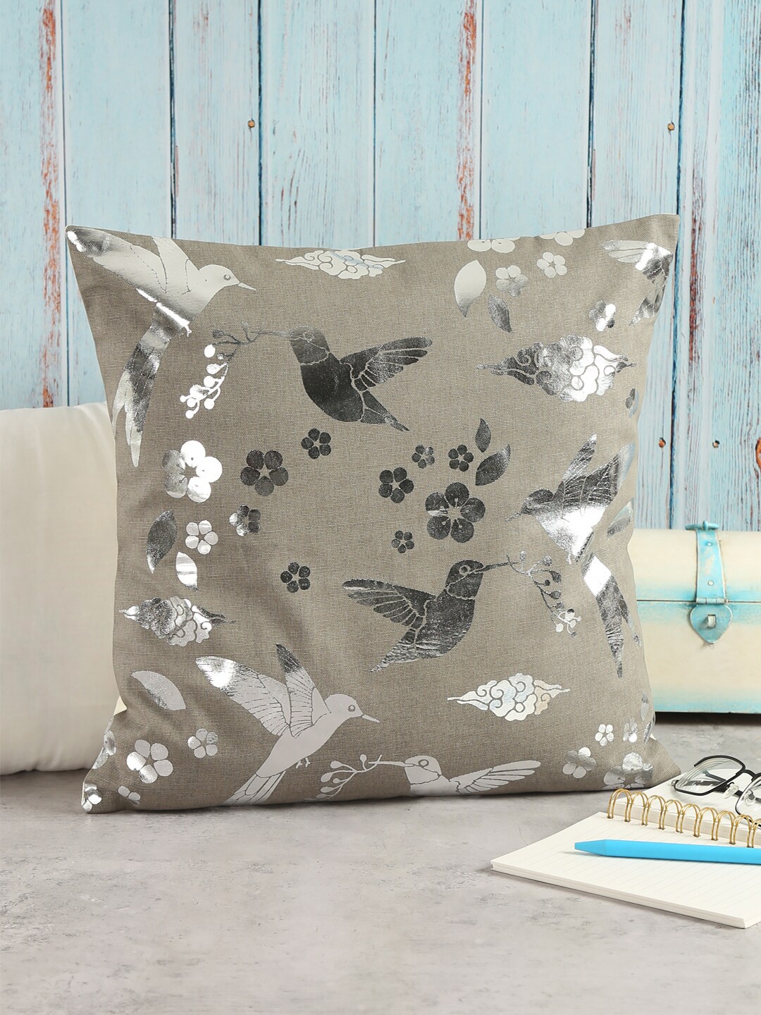 India Circus by Krsnaa Mehta Grey & Silver-Toned Single Quirky Square Cushion Cover
India Circus by Krsnaa Mehta Grey & Silver-Toned Single Quirky Square Cushion Cover