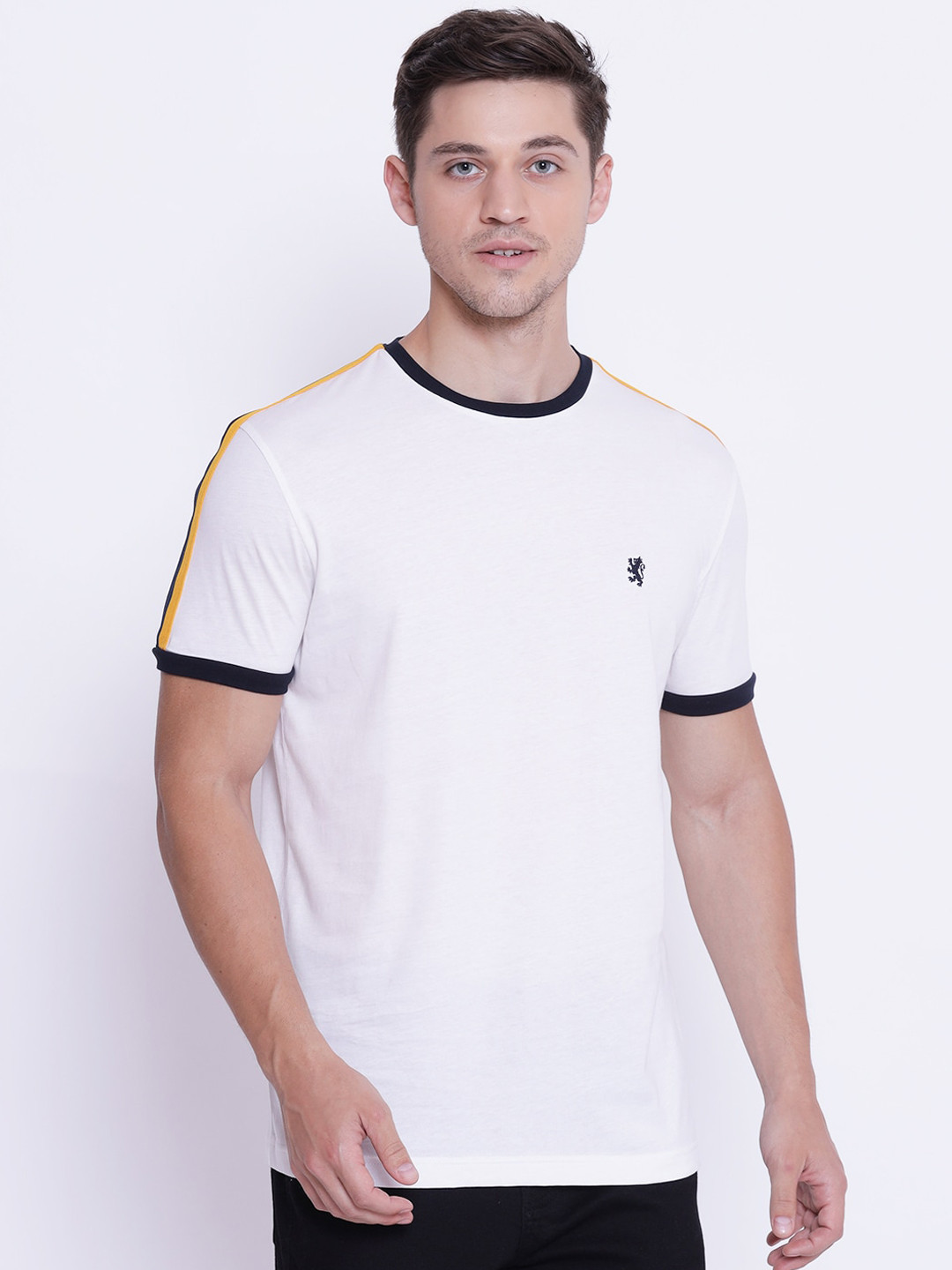 Red Tape Men White Solid Round Neck T-shirt
Red Tape Men White Solid Round Neck T-shirt