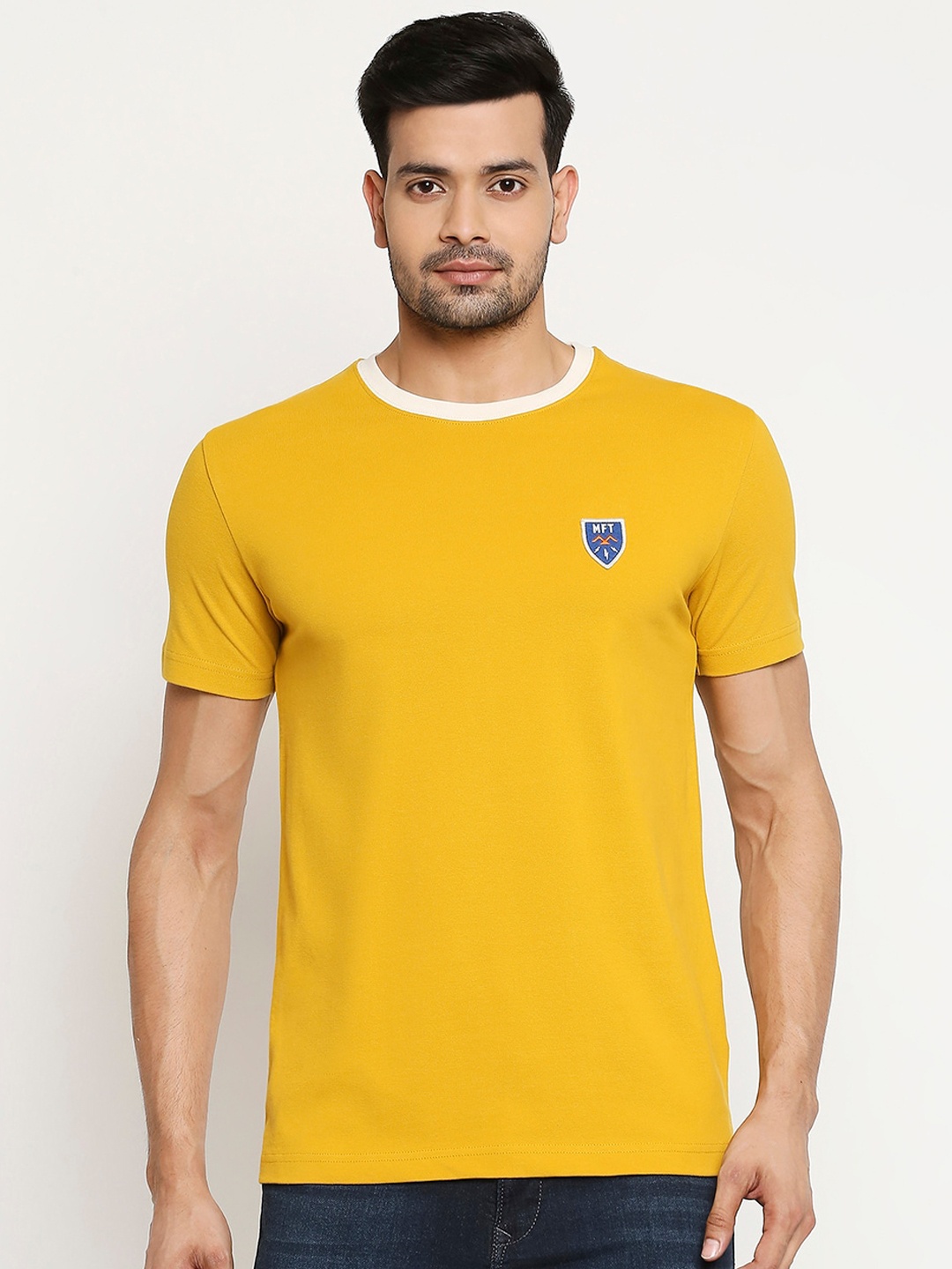 Mufti Men Mustard Solid Round Neck T-shirt