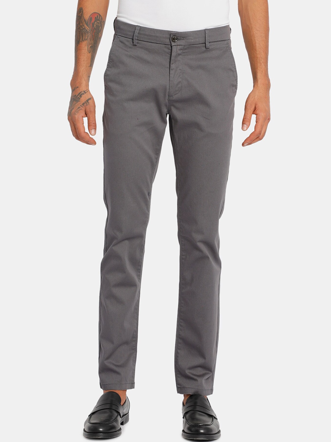 Arrow Sport Men Grey Regular Fit Solid Chinos