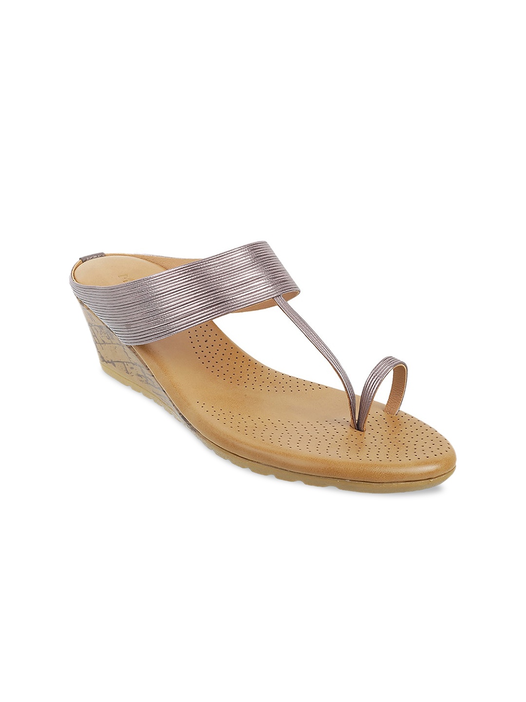 Mochi Women Grey Textured Sandals