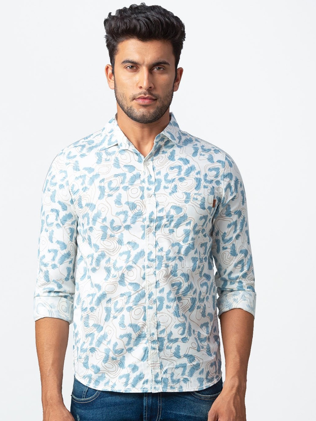 SPYKAR Men White & Blue Slim Fit Printed Casual Shirt