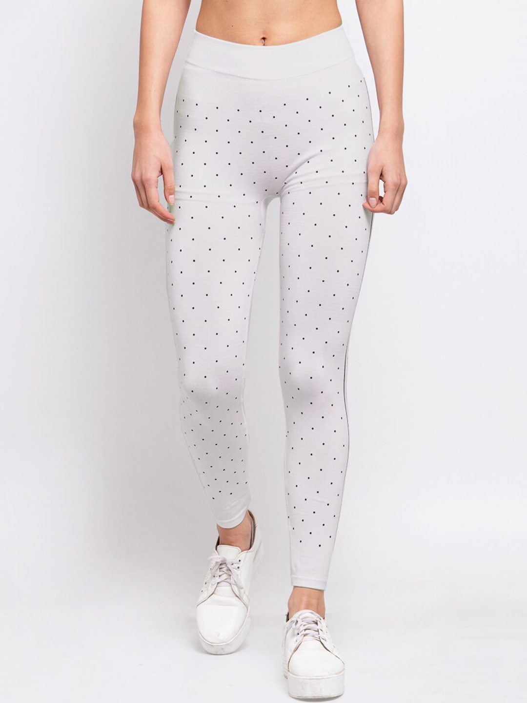 KLOTTHE Women White & Black Printed Skinny-Fit Jeggings