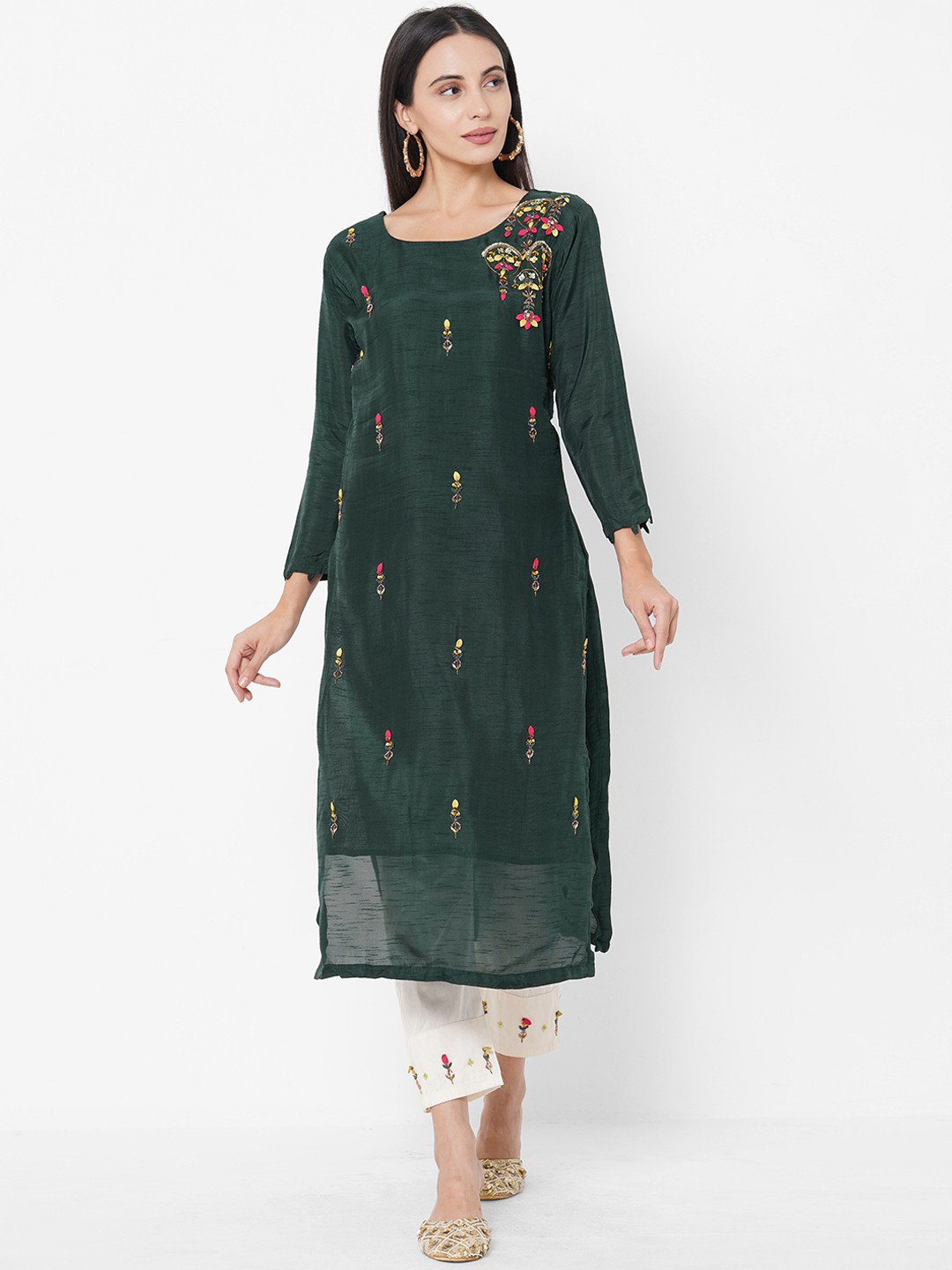 FASHOR Women Green & White Ethnic Motifs Embroidered Regular Straight Kurta With Trousers
FASHOR Women Green & White Ethnic Motifs Embroidered Regular Straight Kurta With Trousers