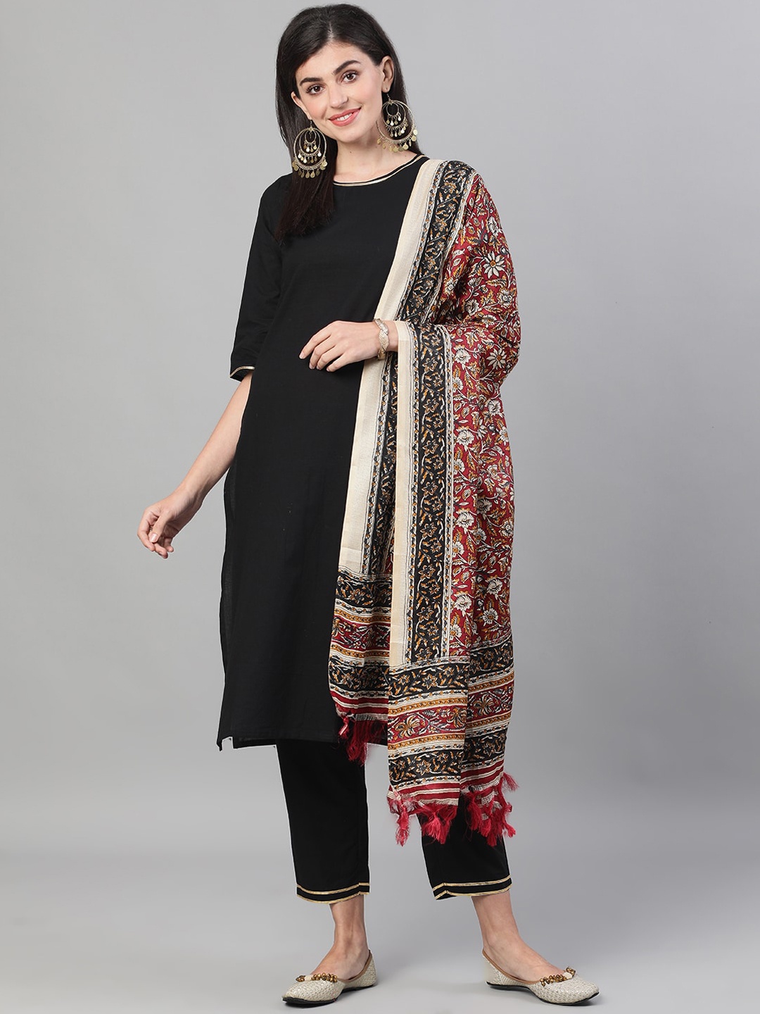 Nayo Women Black Panelled Straight Pure Cotton Kurta & Trousers With Dupatta