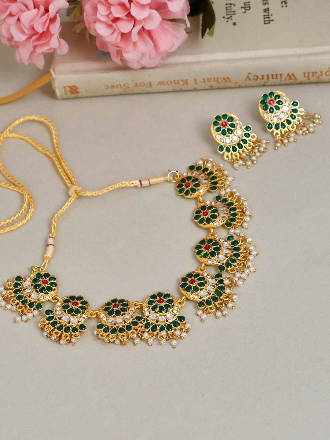 Silvermerc Designs Green & White Gold-Plated Kundan-Studded Handcrafted Jewellery Set
Silvermerc Designs Green & White Gold-Plated Kundan-Studded Handcrafted Jewellery Set