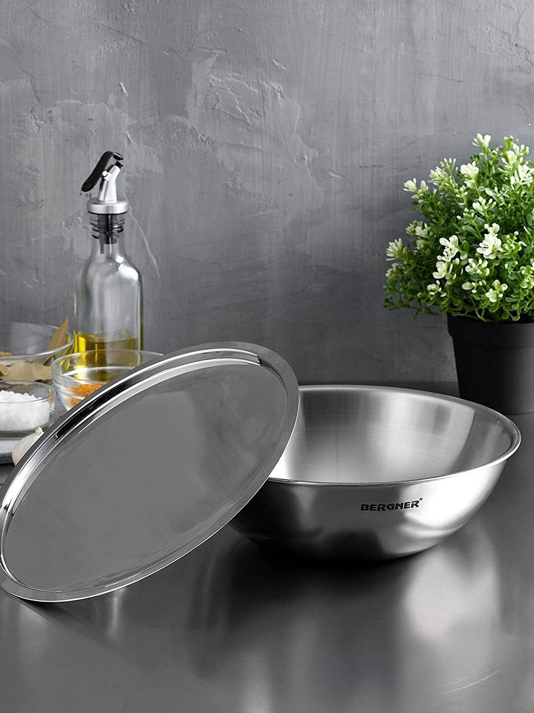 Bergner Argent TriPly Stainless Steel 20 cm (1.5 L) Induction Bottom Tasra with Lid, Silver
Bergner Argent TriPly Stainless Steel 20 cm (1.5 L) Induction Bottom Tasra with Lid, Silver