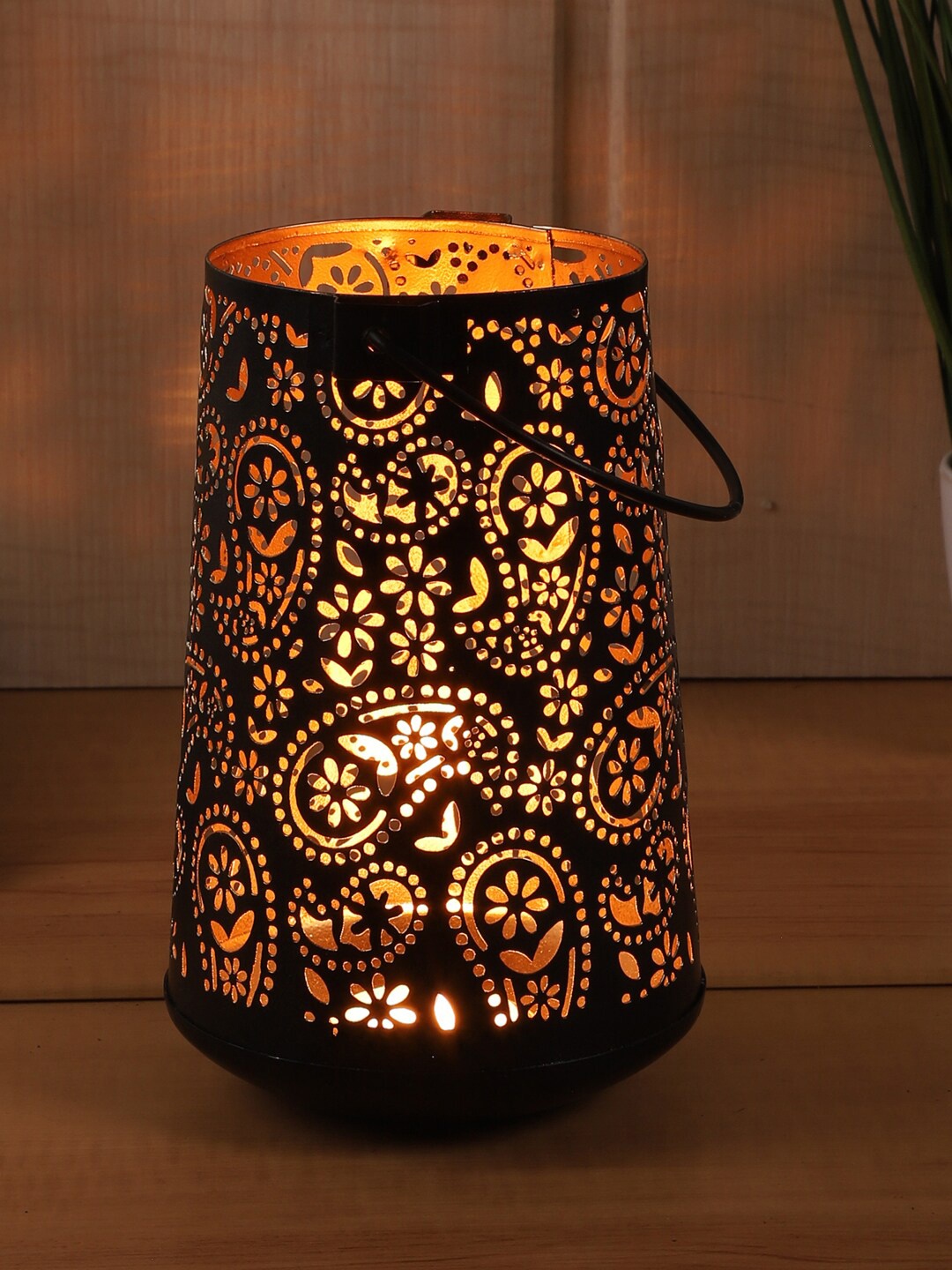 EXIM DECOR Black & Gold-Toned Metal Hanging Tea Light with Handle