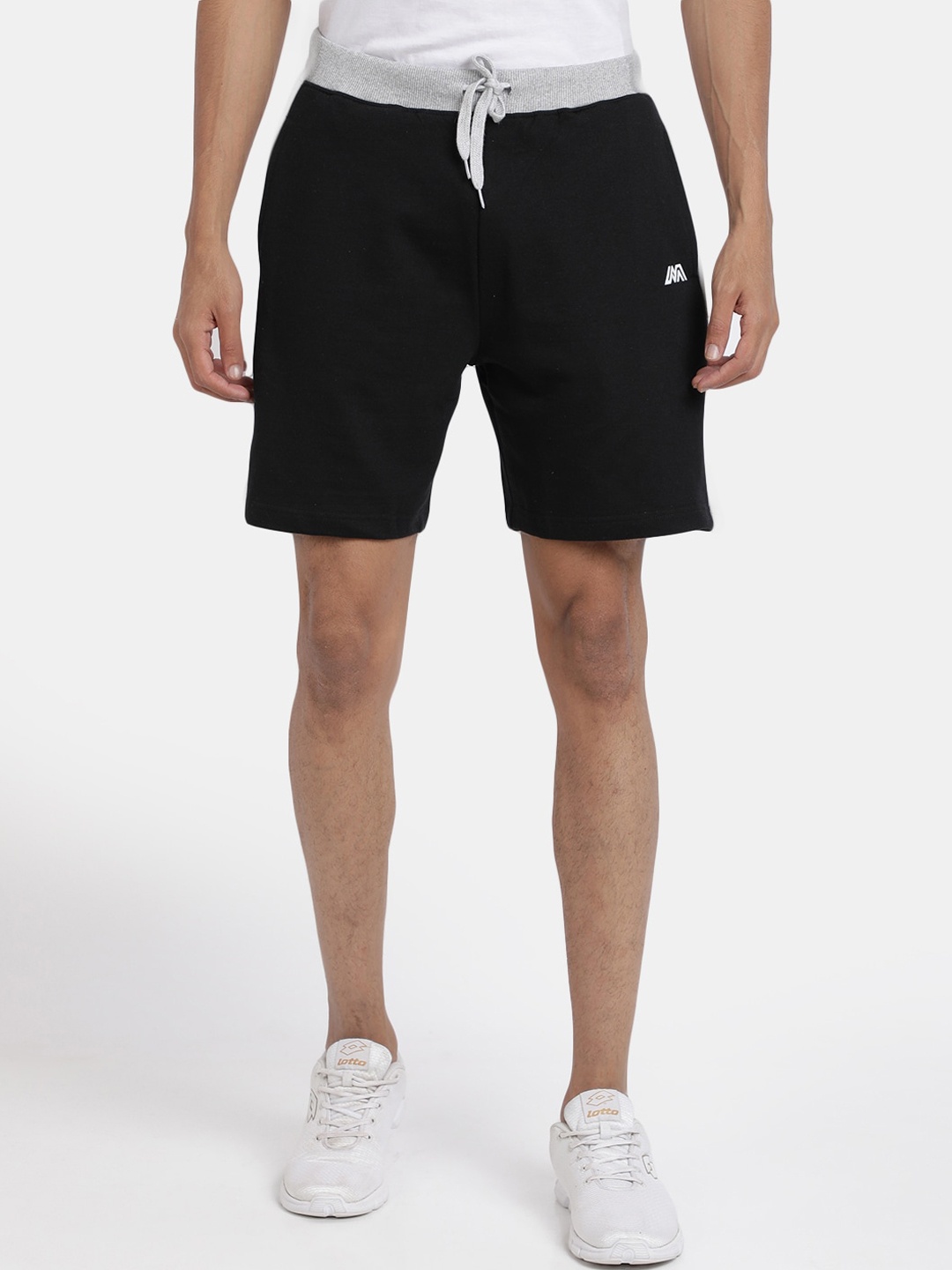 MASH UNLIMITED Men Black Solid Regular Fit Sports Shorts