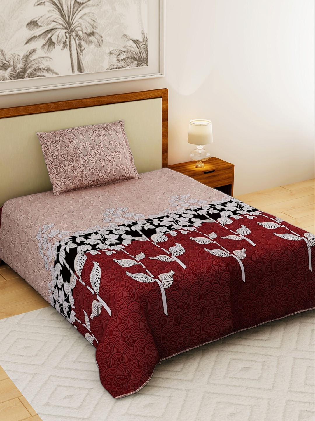 Salona Bichona Red & Peach-Coloured Floral 120 TC Cotton 1 Single Bedsheet with 1 Pillow Covers
Salona Bichona Red & Peach-Coloured Floral 120 TC Cotton 1 Single Bedsheet with 1 Pillow Covers